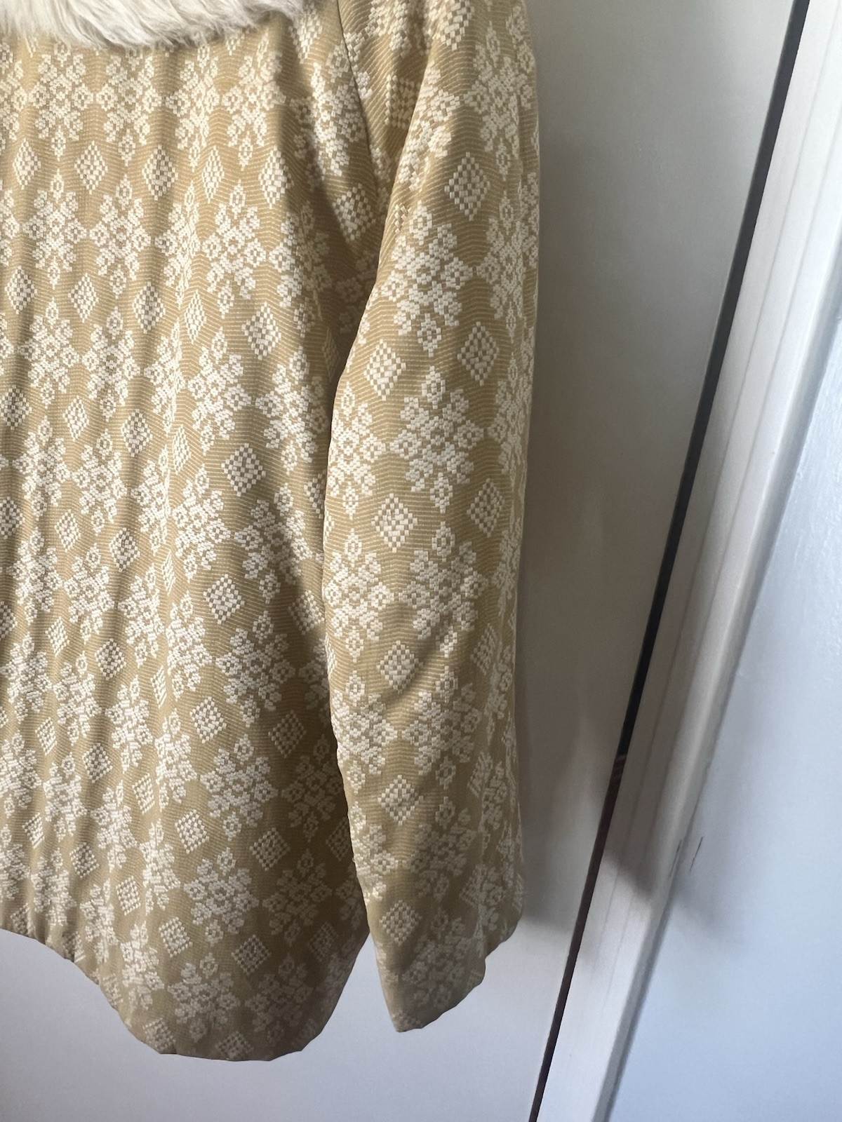 Vintage White Stag Women’s Coat Late 60’s Early 70’s Faux Fur Collar Size Large