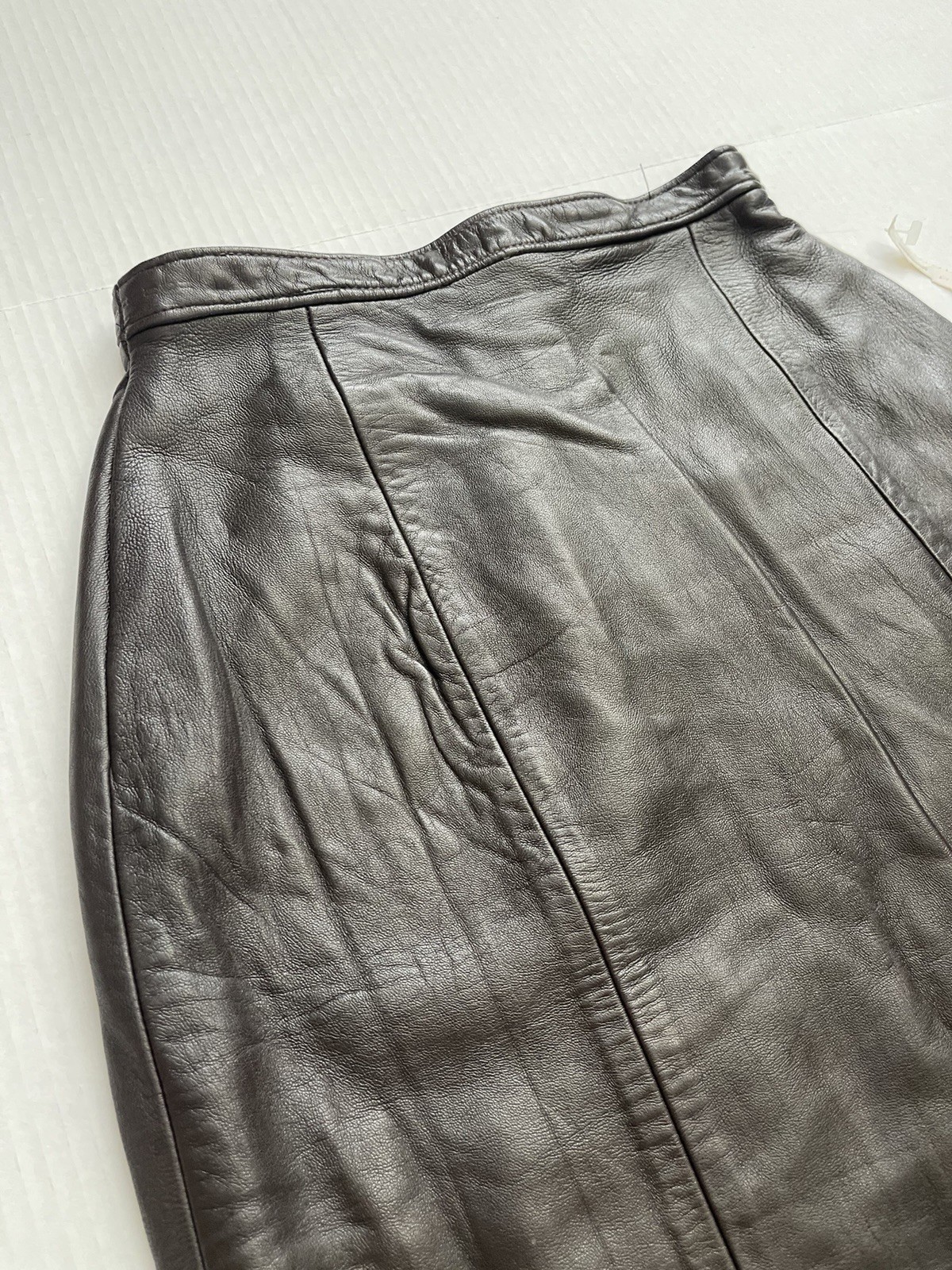 Vintage Genuine Leather Skirt NWT Deep Brown Scalloped Hem XXS 23” Waist