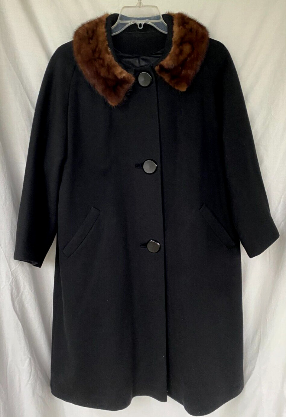 *VTG 50s 60s..BLACK..WOOL..COAT..MINK..COLLAR..XL