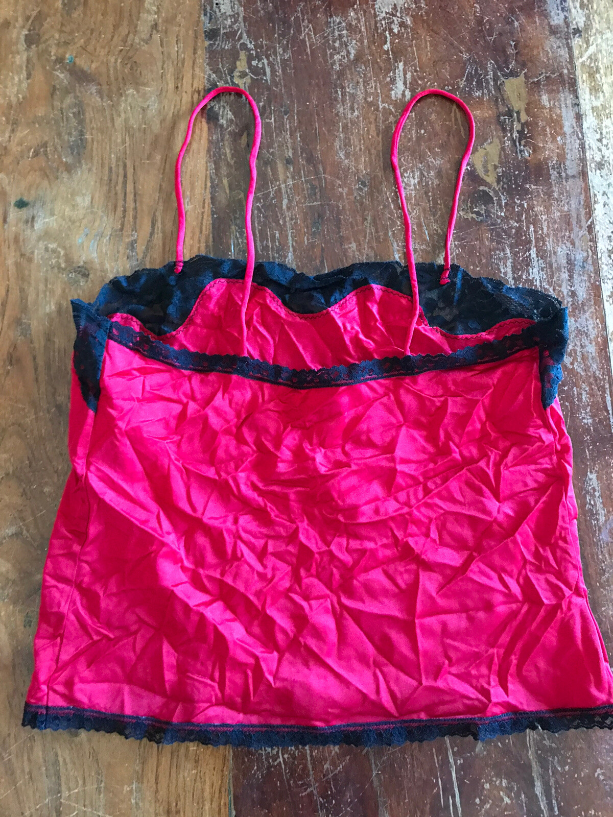 vtg 90’s Private Treasures by Avon crop top nylon slip top red & black lace