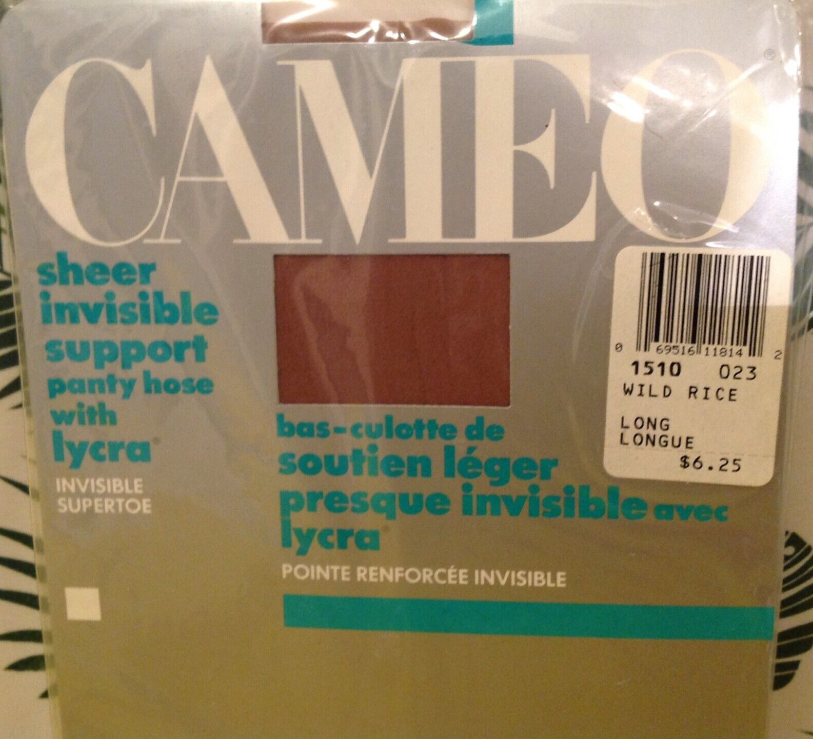 Vintage Pantyhose Cameo Sheer Invisible Lycra Color Suntan Size Long BCAQ01