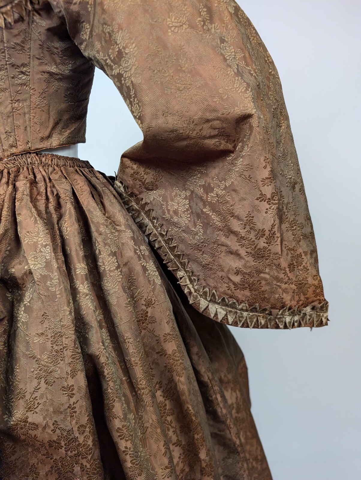 CIVIL WAR ERA 1860’S FIGURED SILK DRESS W VELVET TRIM + OVERSIZED PAGODA SLEEVES