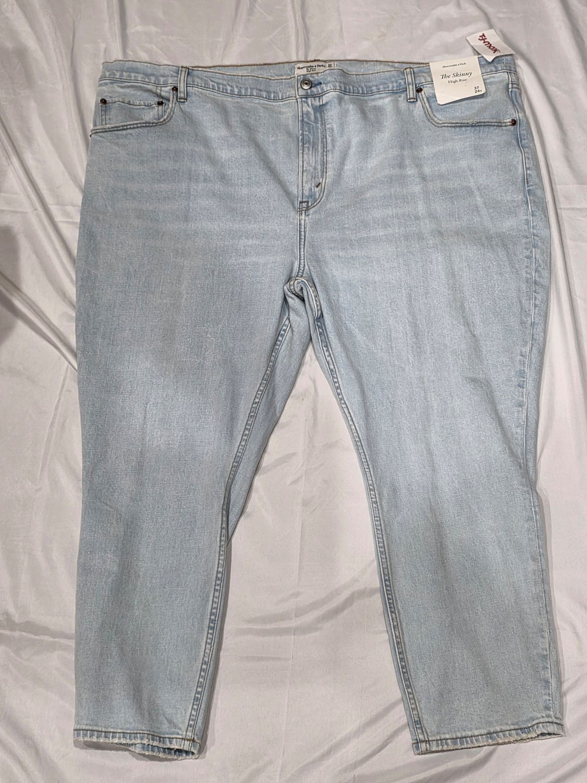 NWT Abercrombie & Fitch Skinny High Rise Light Wash Jeans Women’s 37/24S