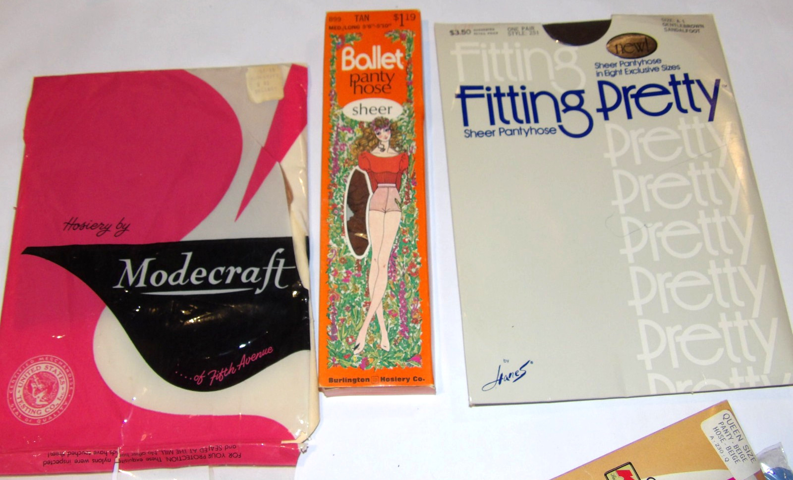 30+ PAIR VINTAGE 1970s NYLON STOCKINGS! HANES/PENNEYS/SEARS/BURLINGTON/K-MART/++