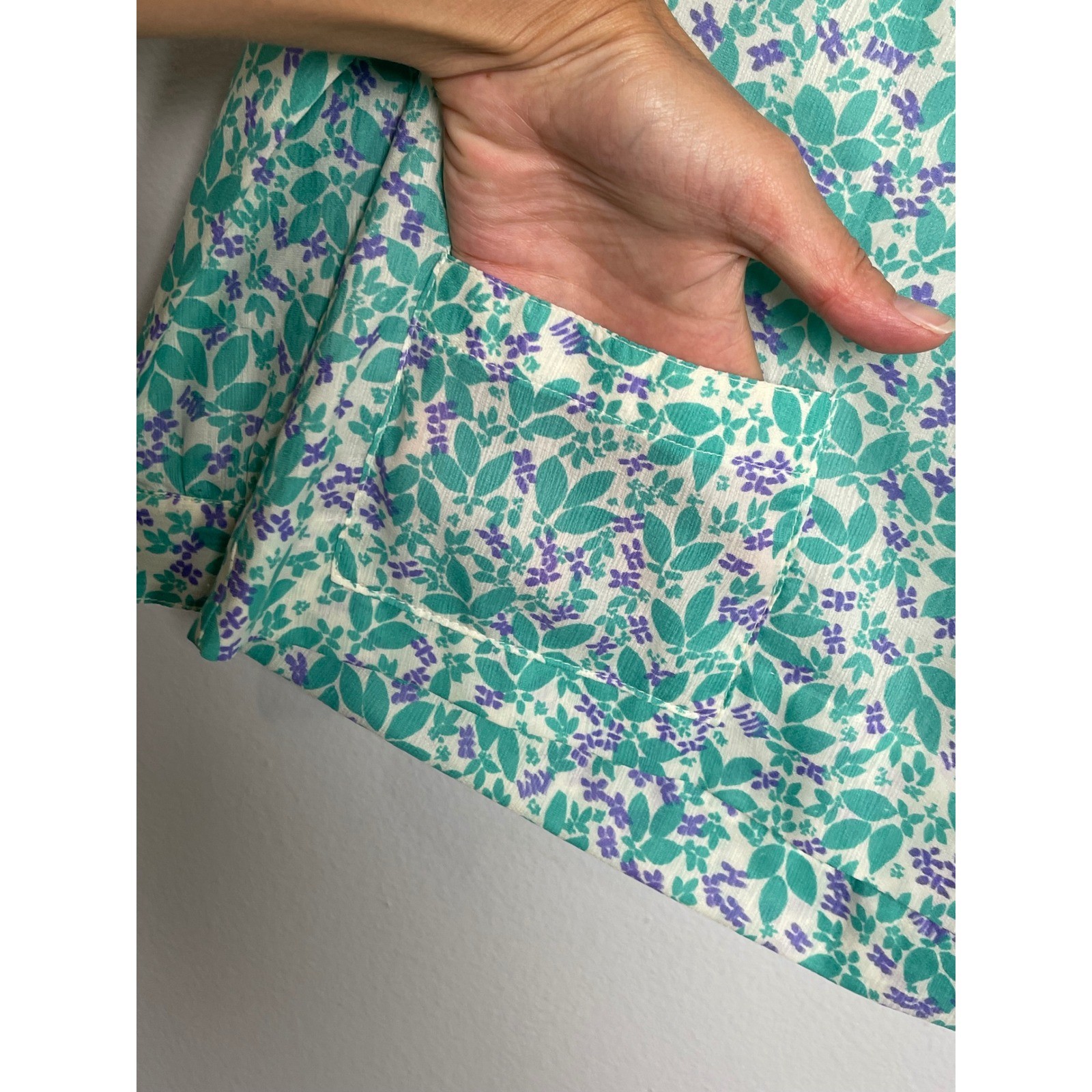 LILLY PULITZER Vintage Floral Long Sleeve Blouse Size 8 Teal Purple Cottagecore