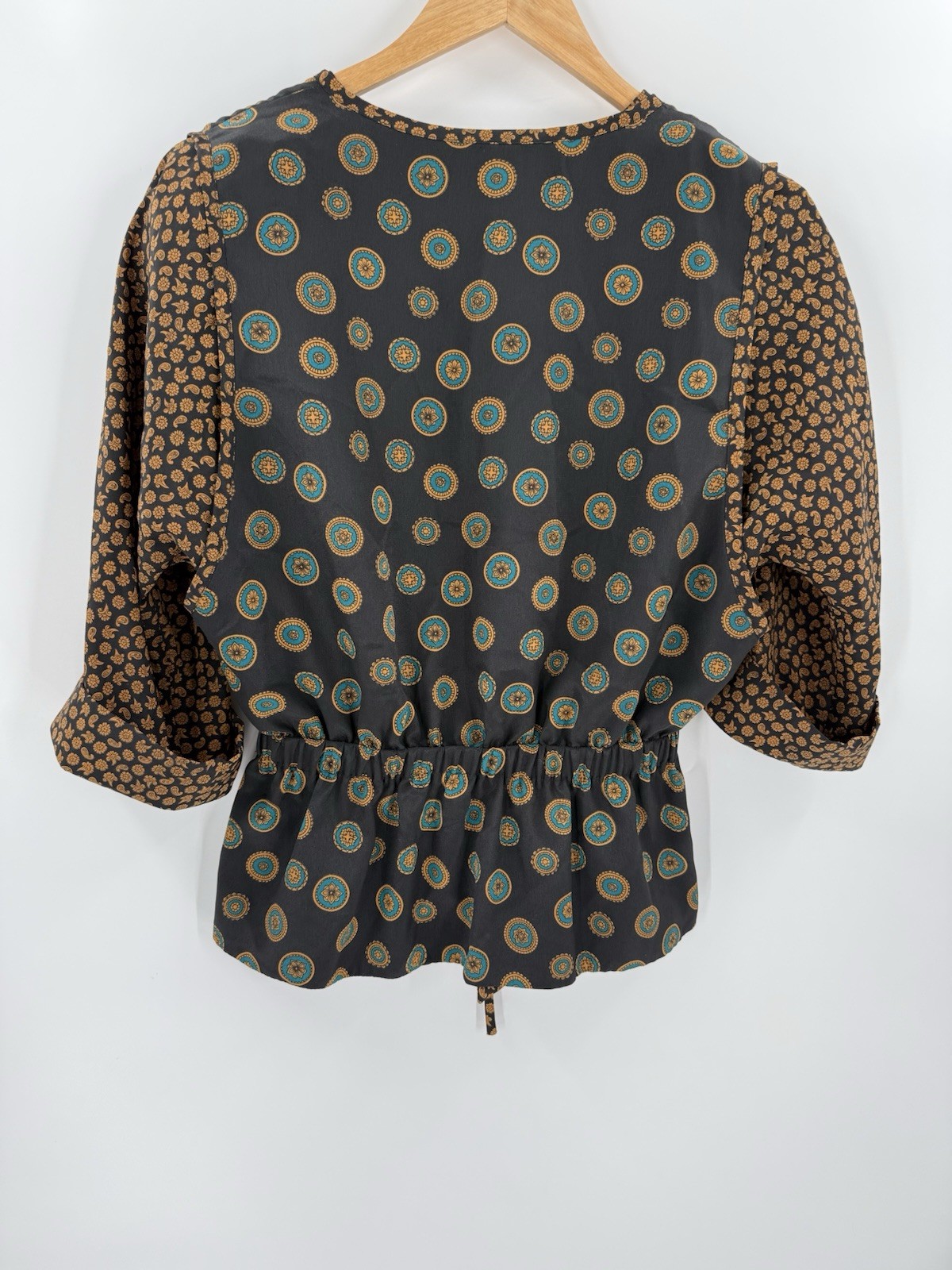 VINTAGE 80’S LESLIE FAY WOMEN’S BLACK/GOLD MEDALLION BLOUSE SIZE PETITE 8 EUC