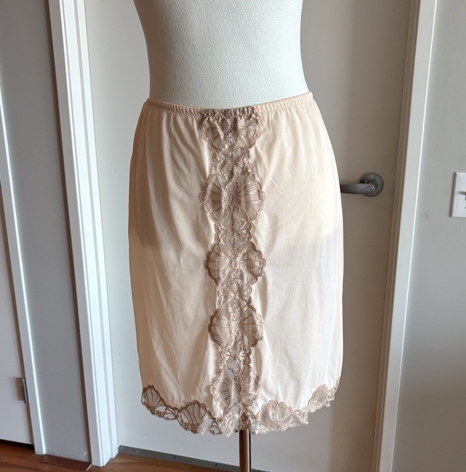 Vintage 1960’s Emilio Pucci For Formfit Rogers Ivory Brown Lace Half Slip Large