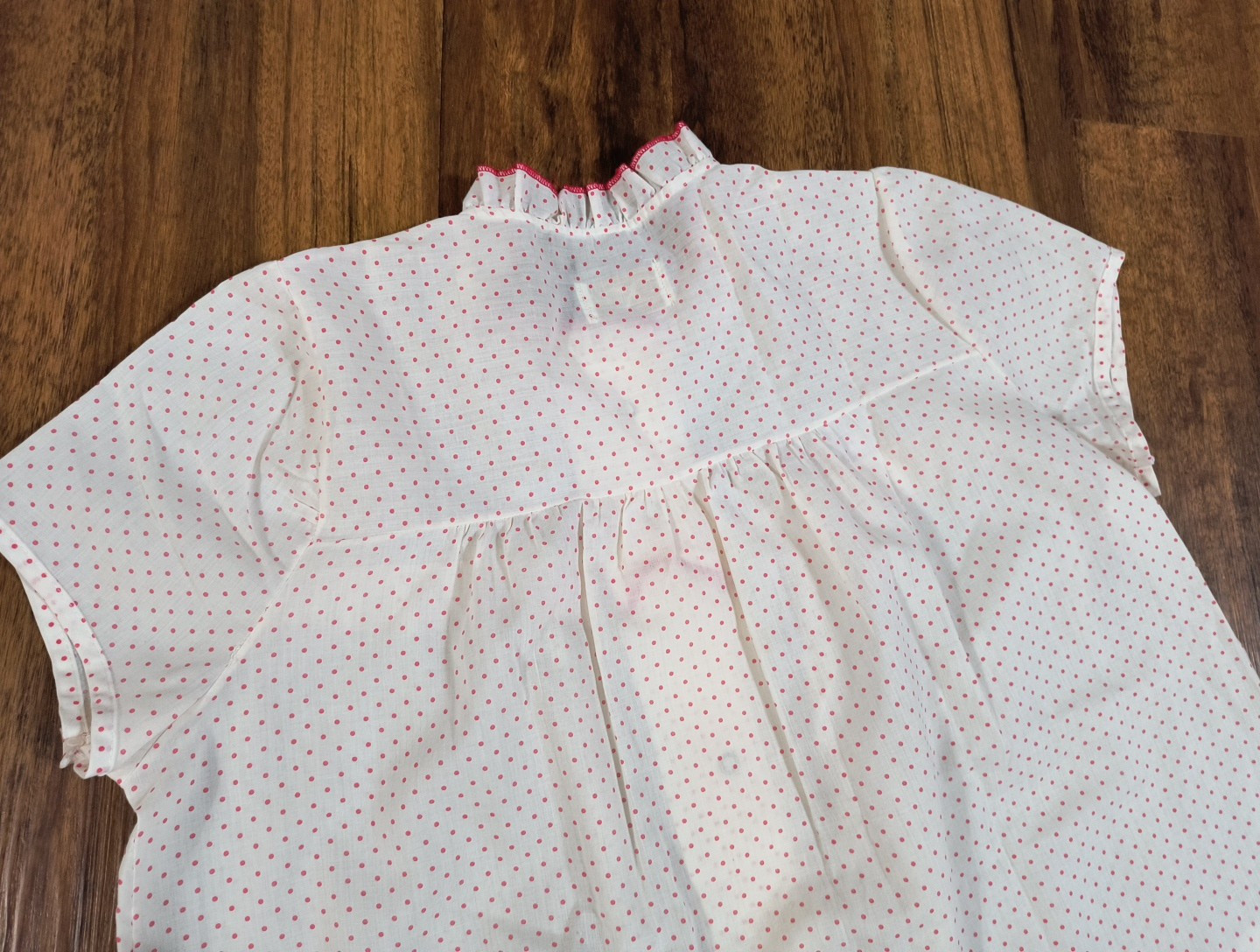 Vintage Katz Button Up White With Red Polka Dot Pajama Top Medium?