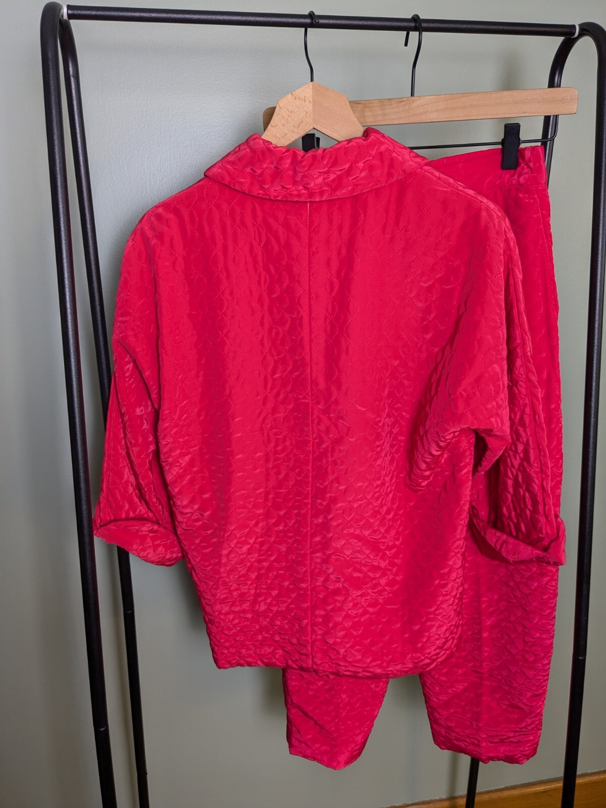 Vintage Magenta Pink Peter Pan Collar Quilted Rhinestone Buttons Lounge Set