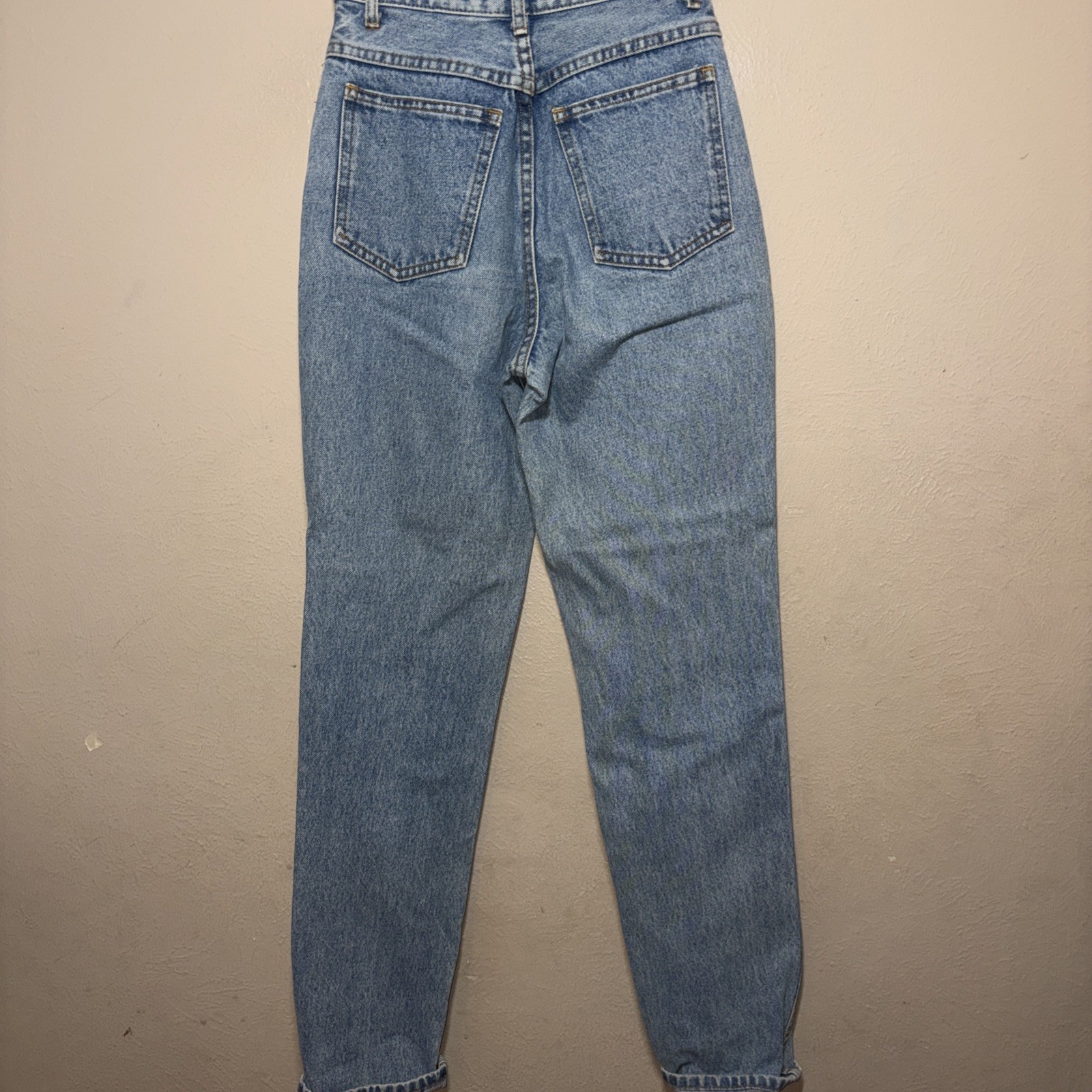 Vintage 90s NUOVO County Seat High Rise Mom Jeans 3/4 R Light Wash Tapered Macau