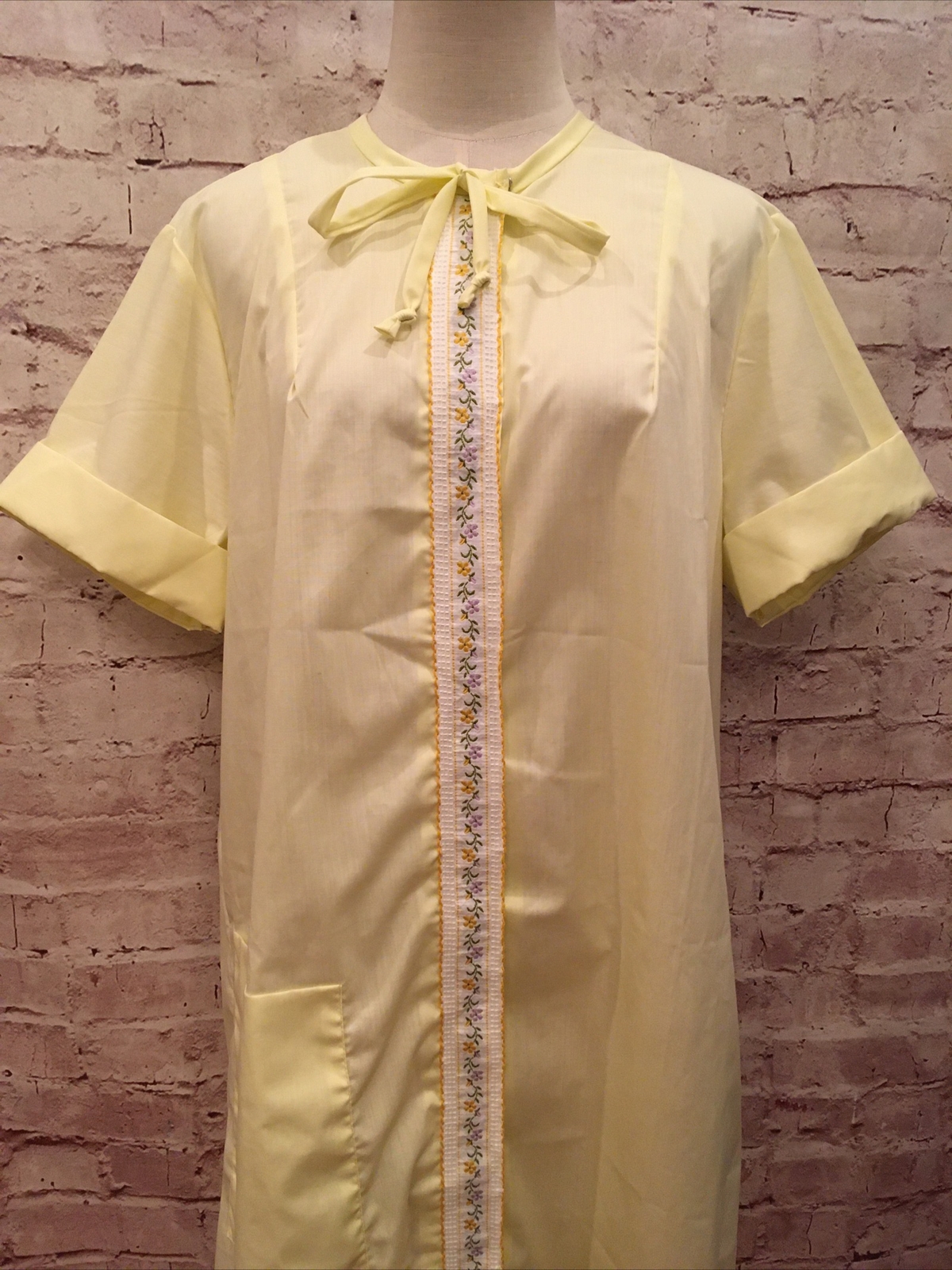 Gaymode Penneys Housecoat Yellow White Vintage *Small *SEE MEASUREMENTS