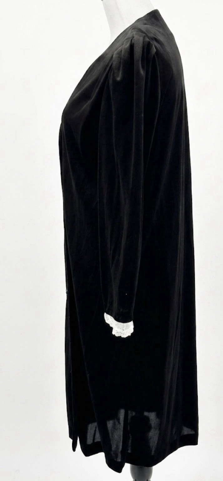VTG 70s Checkaberry Black Velvet Dress Robe Rhinestone Buttons Lace Cuffs Sz 10