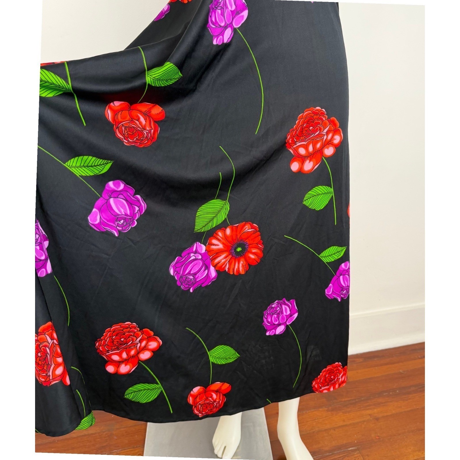 VTG Floral Halter Maxi Dress Black Red Purple Rose Keyhole Tie Back Summer