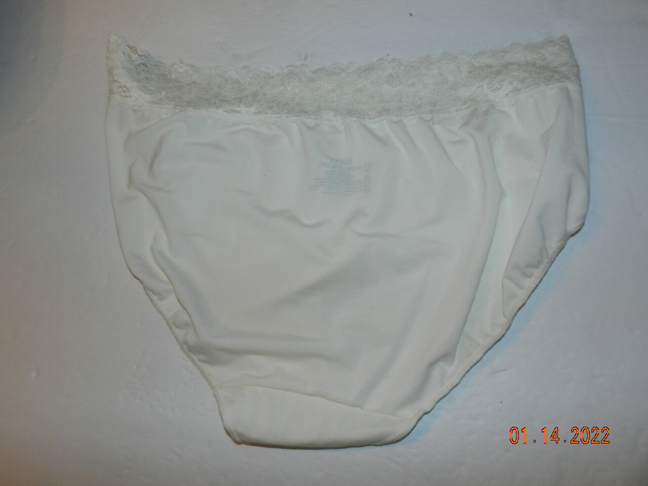 Hanes tagless 9/2XL lace trimmed hi-cut briefs White NWOT