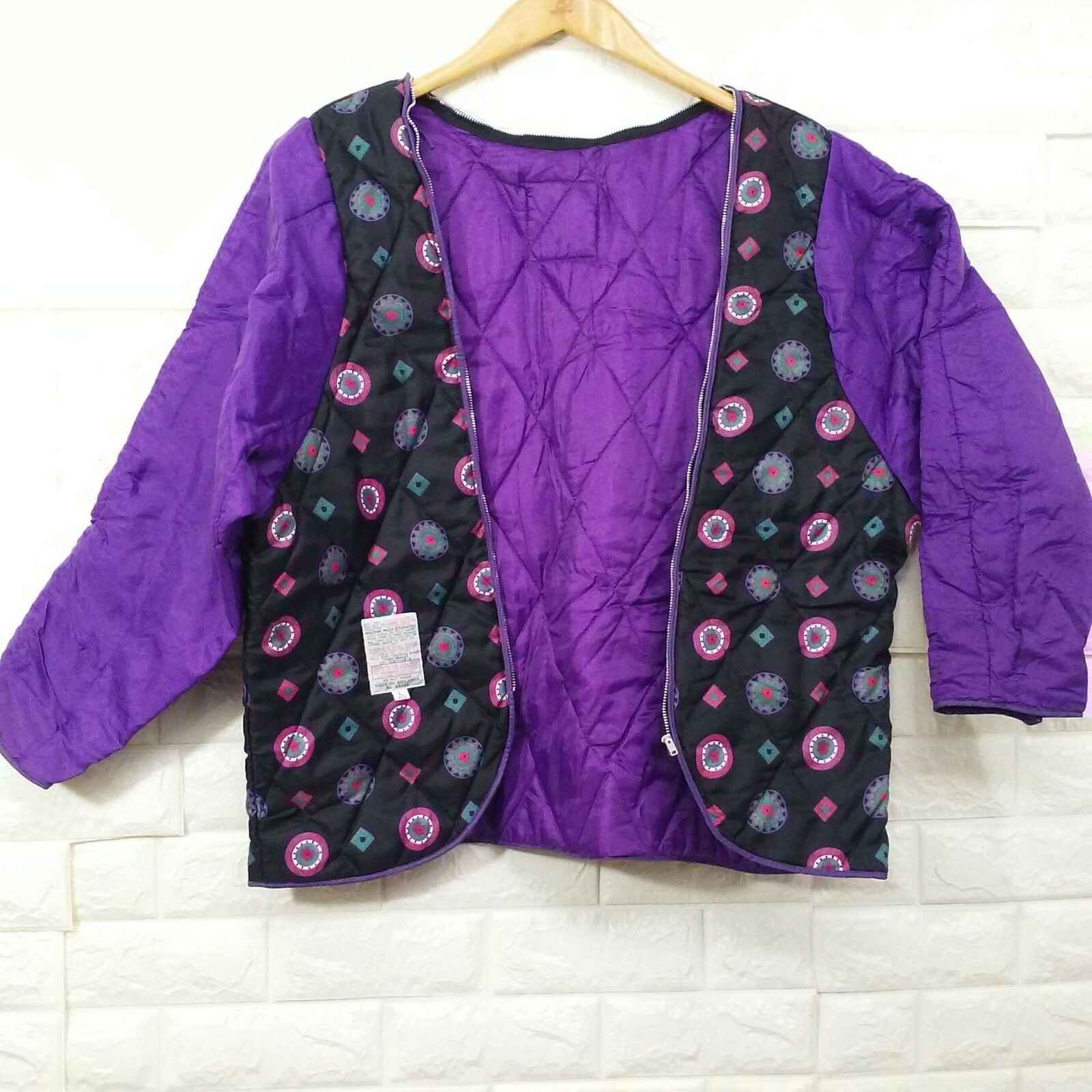 Vintage 90s London Fog Quilted Coat Liner -Lreg Daisy Circles Zipper edge Nylon