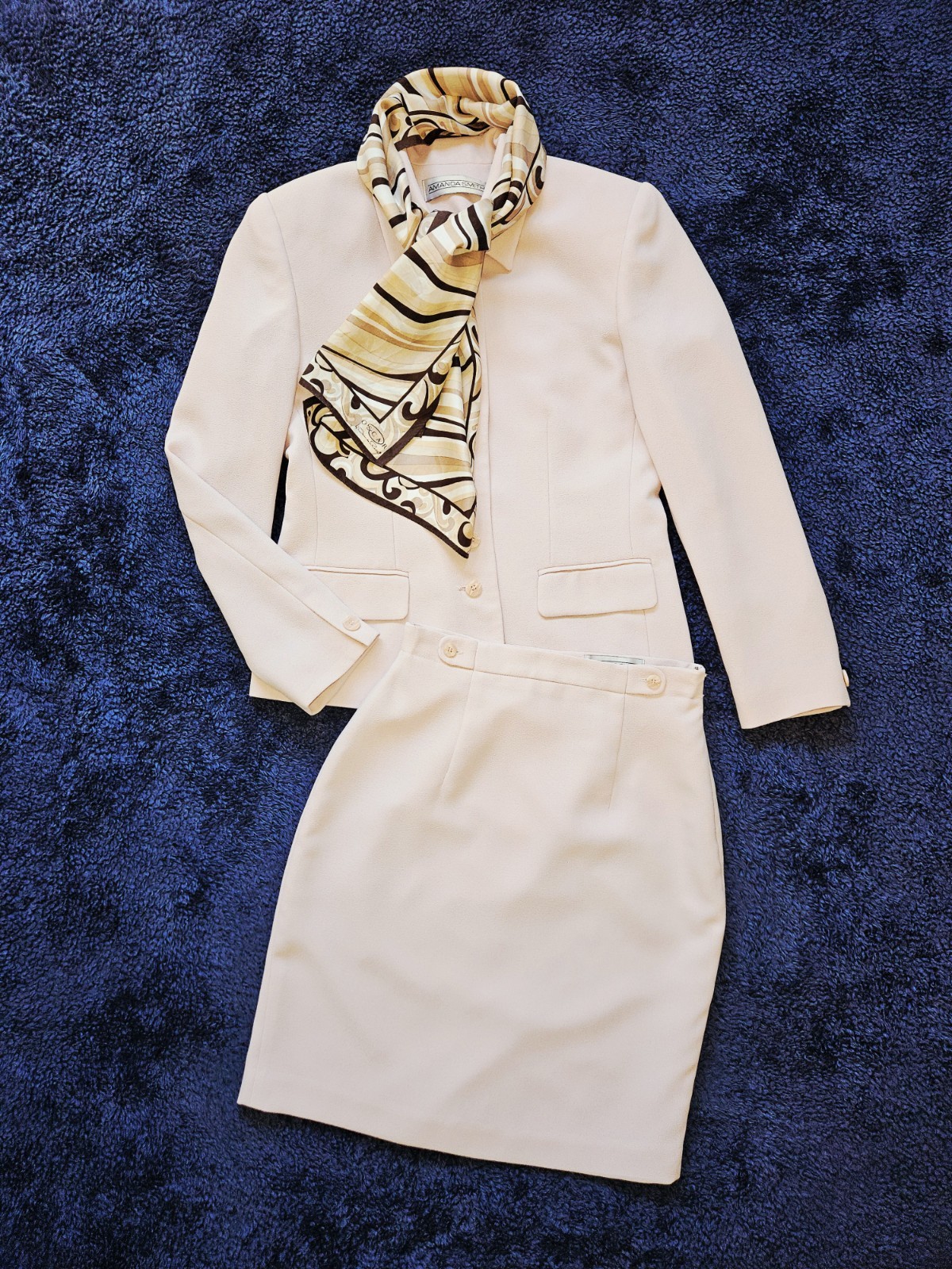 Amanda Smith VTG 90s Classic Women’s Skirt Suit Blazer Pencil Skirt + Silk Scarf
