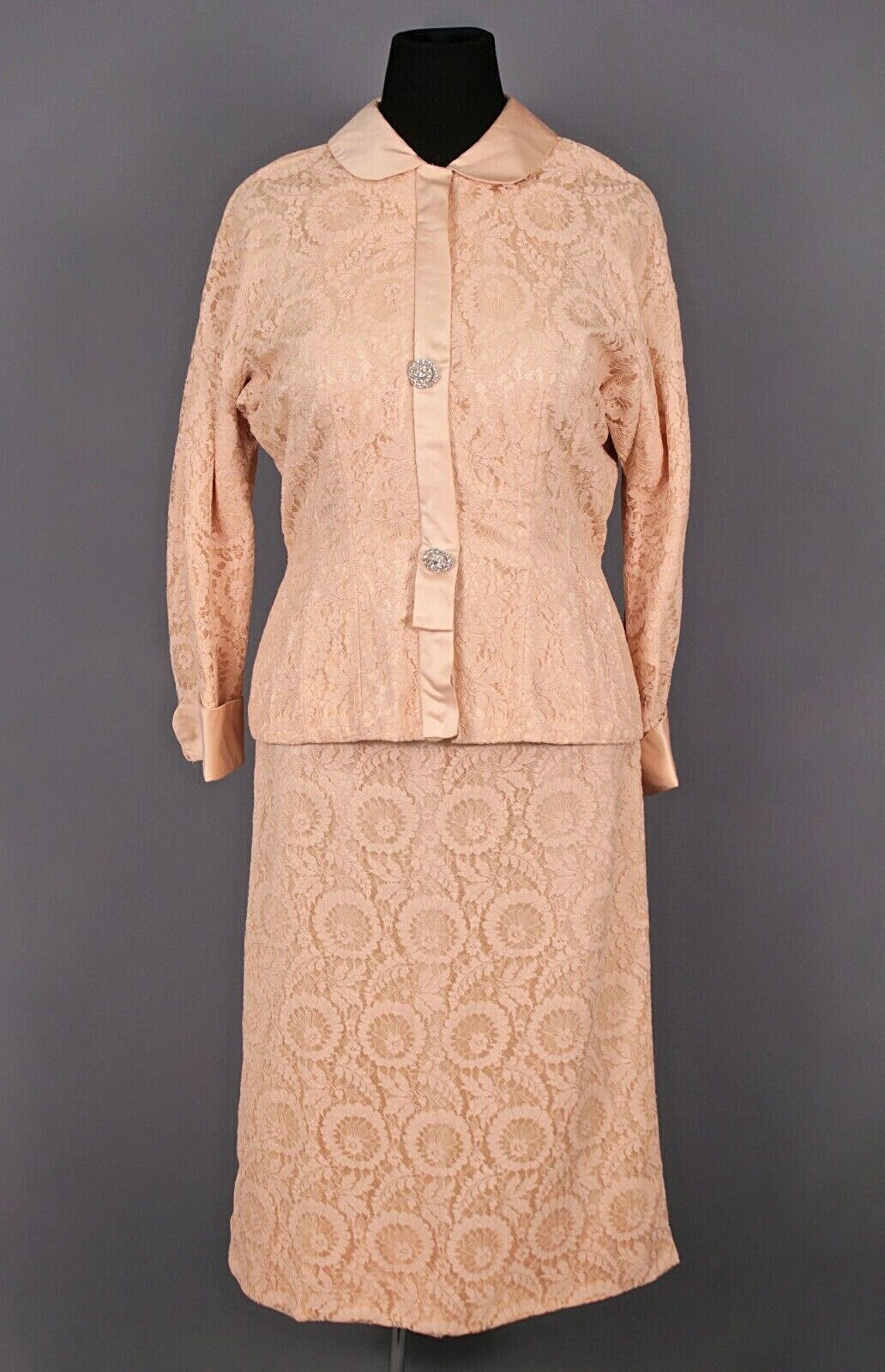 VTG Women’s 60s Light Pink / Beige Lace 2 PC Skirt Suit Sz L 1960s Outfit Set