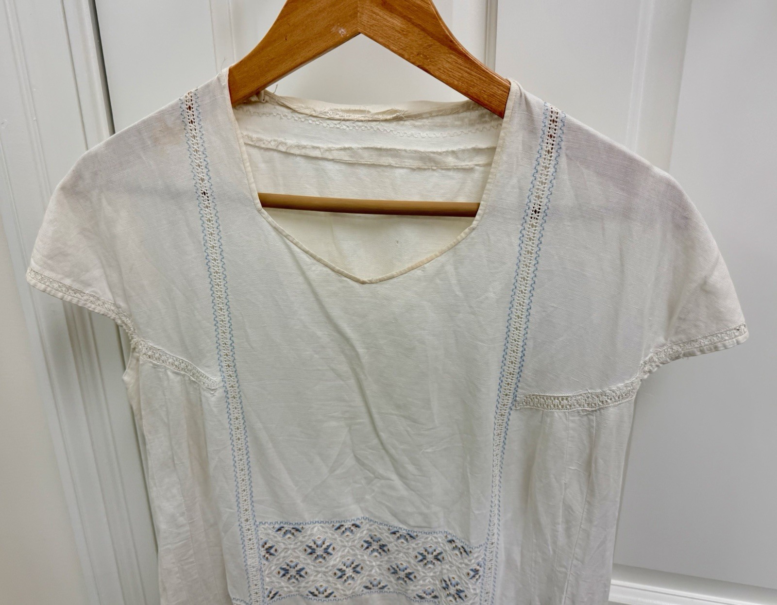 1920’s Antique Hand Embroidered Linen Chevron Lace Cottagecore Cream Lawn Dress