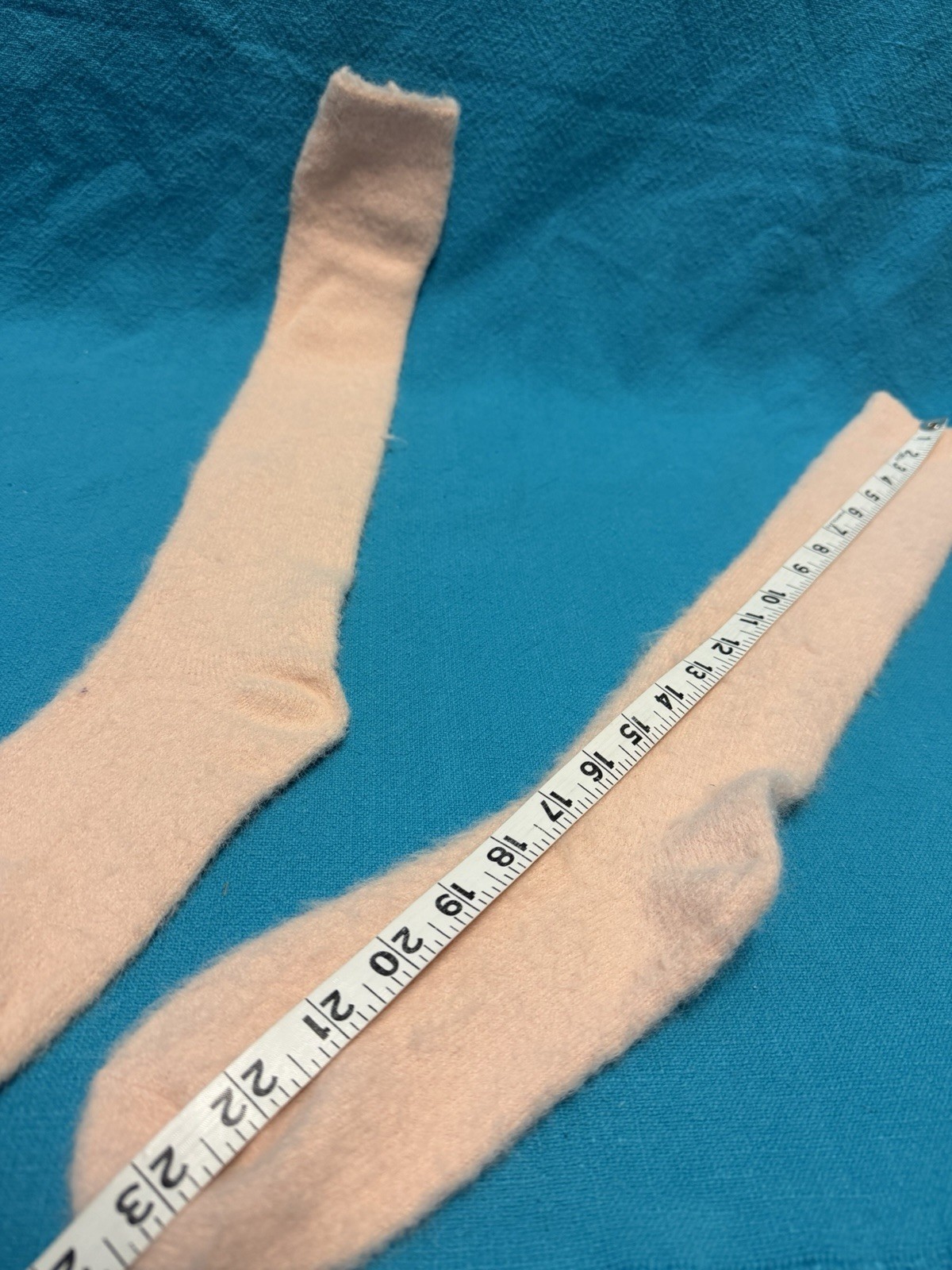 True VTG Womens Socks 80’s 7-9 24″ Fuzzy Acrylic Peach Color Long Over Calf 90s.