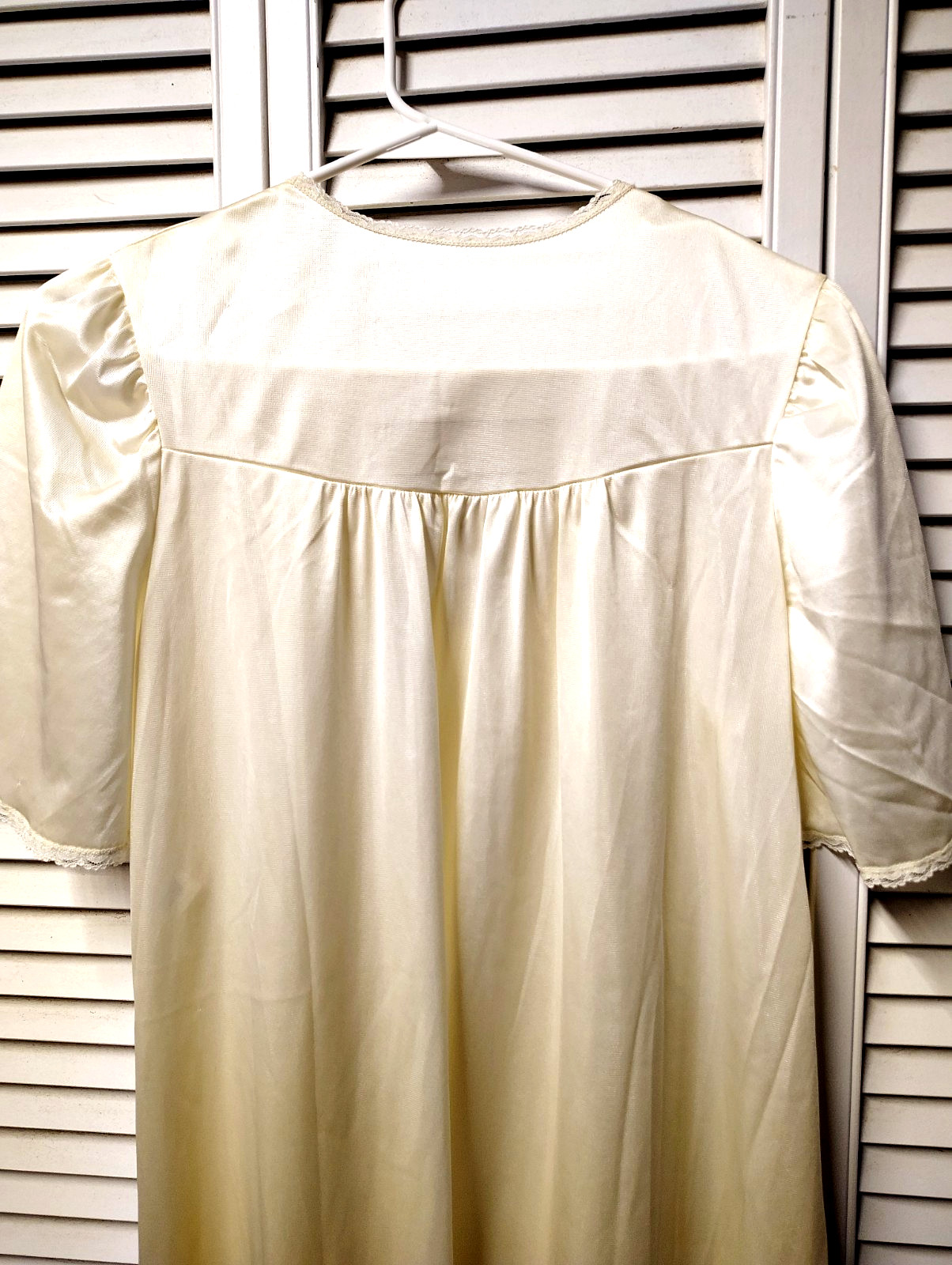 Vintage Dixie Bell Housecoat Womens M 36 Ivory Lace Button Front Pockets USA