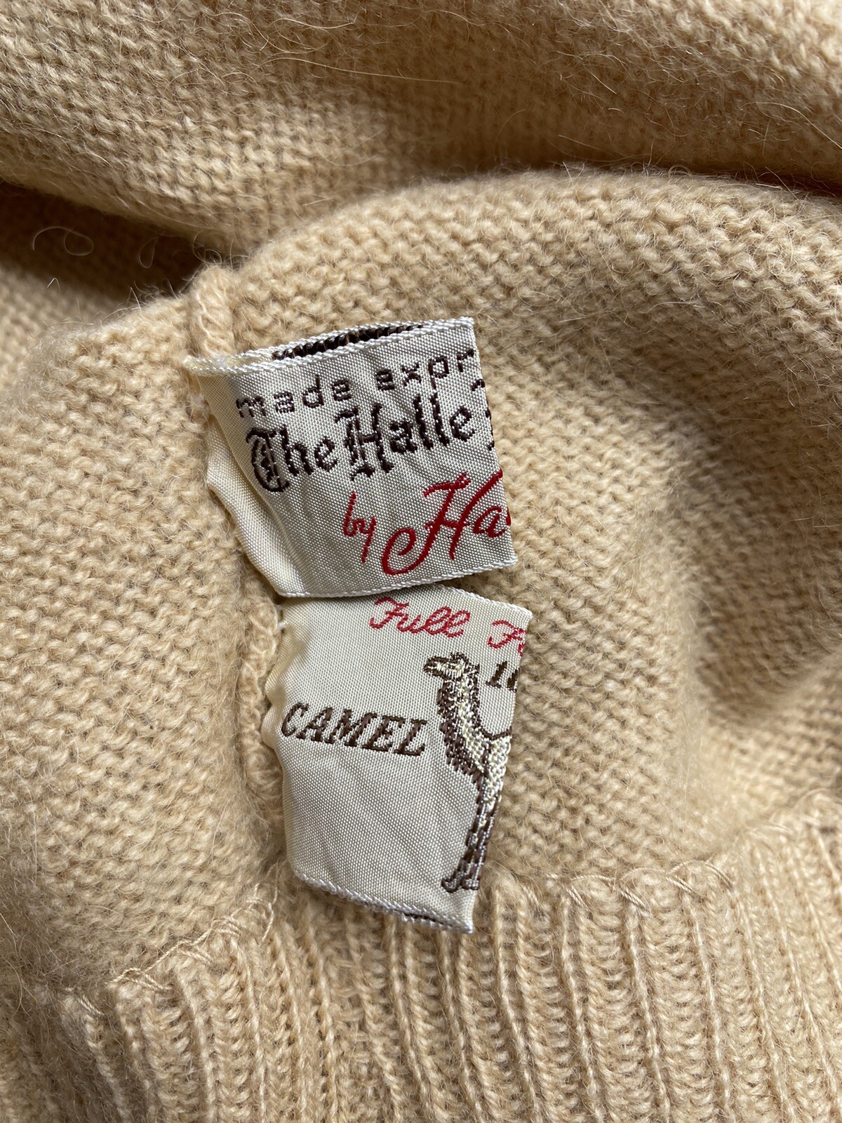 Vintage 60s The Halle Bros By Hadley Sleeveless Top Size 40 S/M 100% Camel Hair