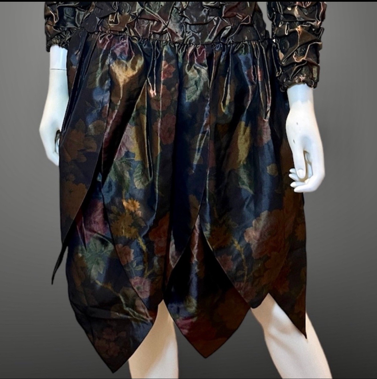 Yvonne Jacovou Stunning Vintage metallic dress! Rare Find!!