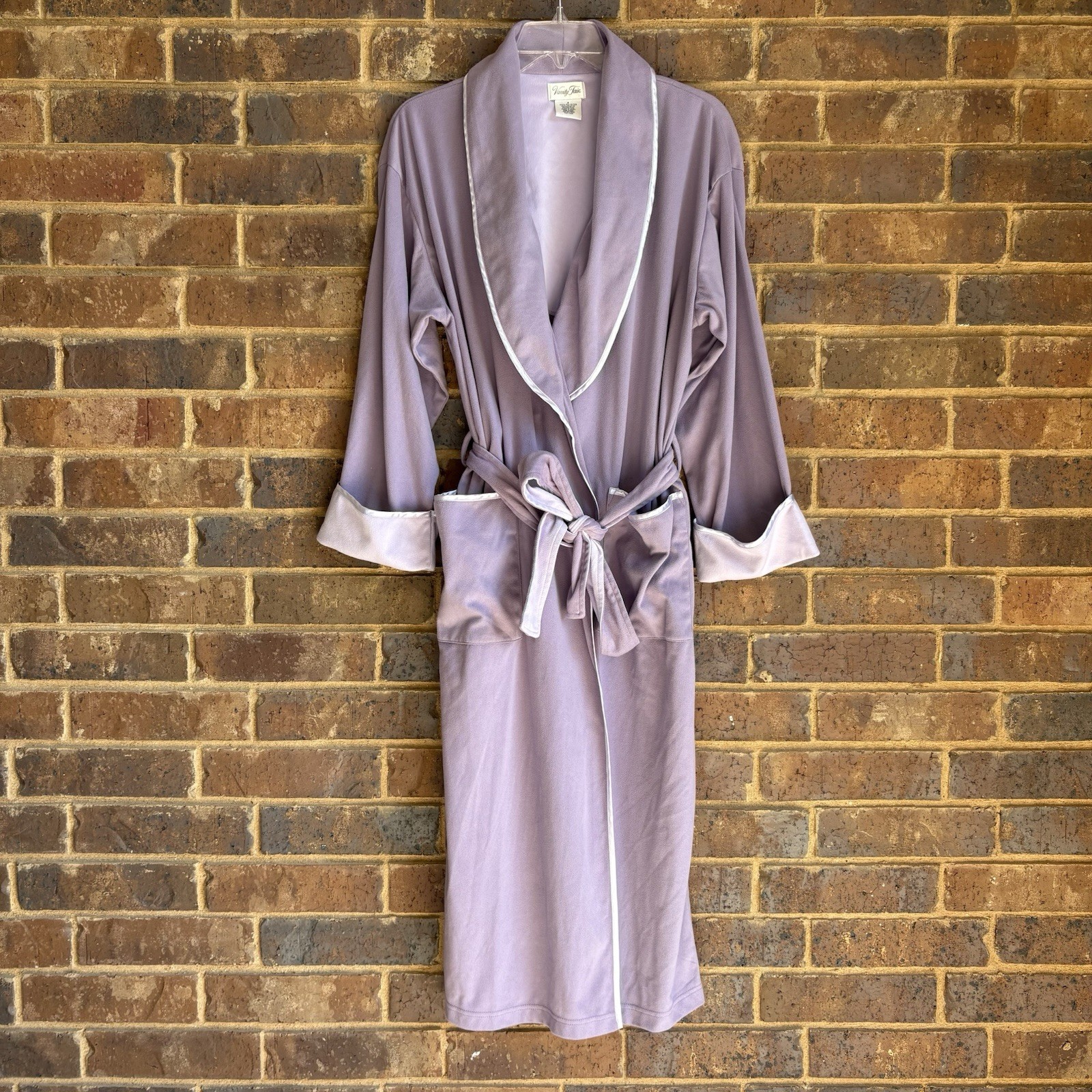 Vtg VANITY FAIR Lavender Purple Long Sleeve Robe Patch Pockets Tie Front Sz S