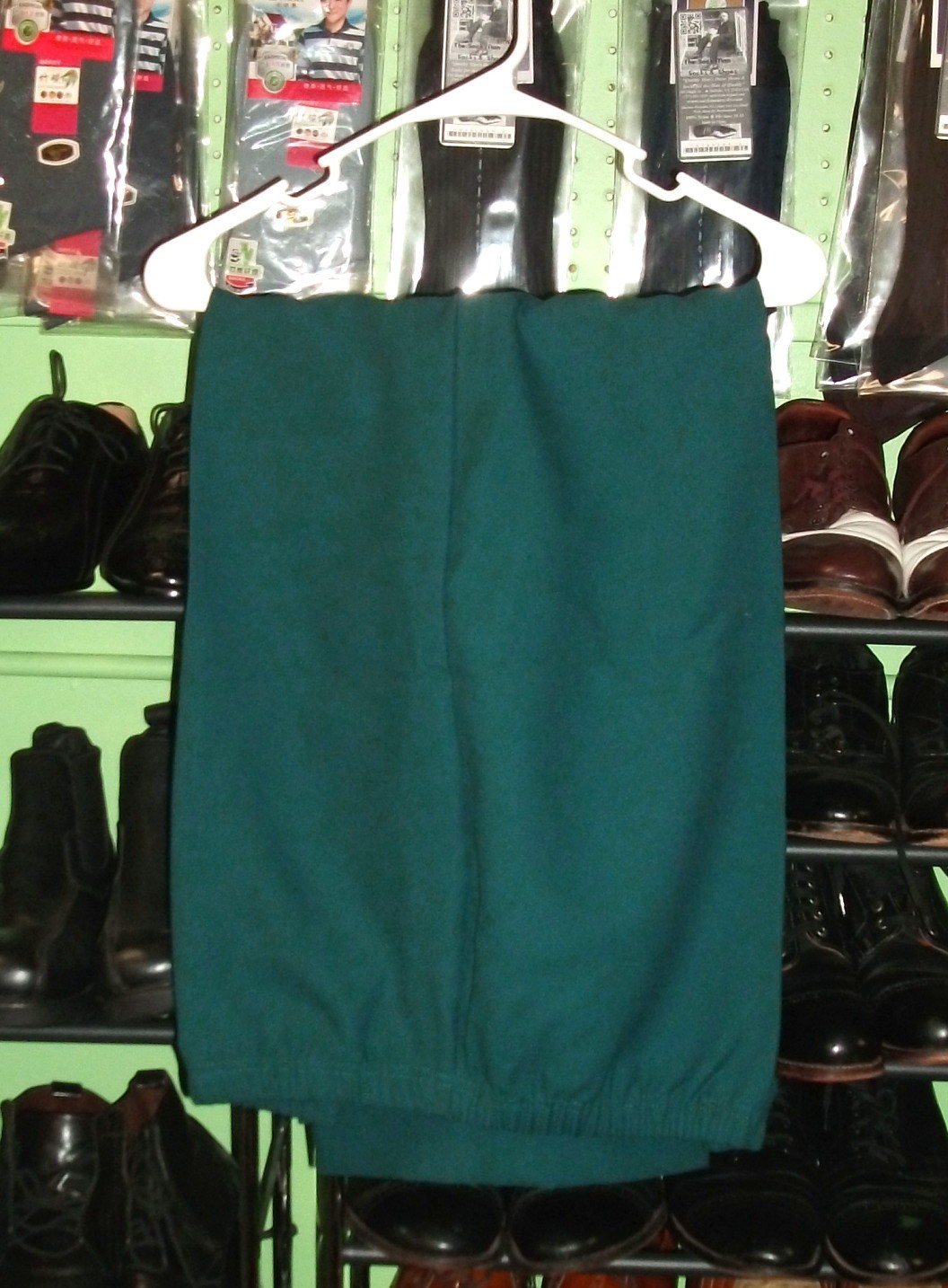 Vintage Ladies 70s 80s Hunter Green Pants Double Knits RETRO, Size 40 Plus