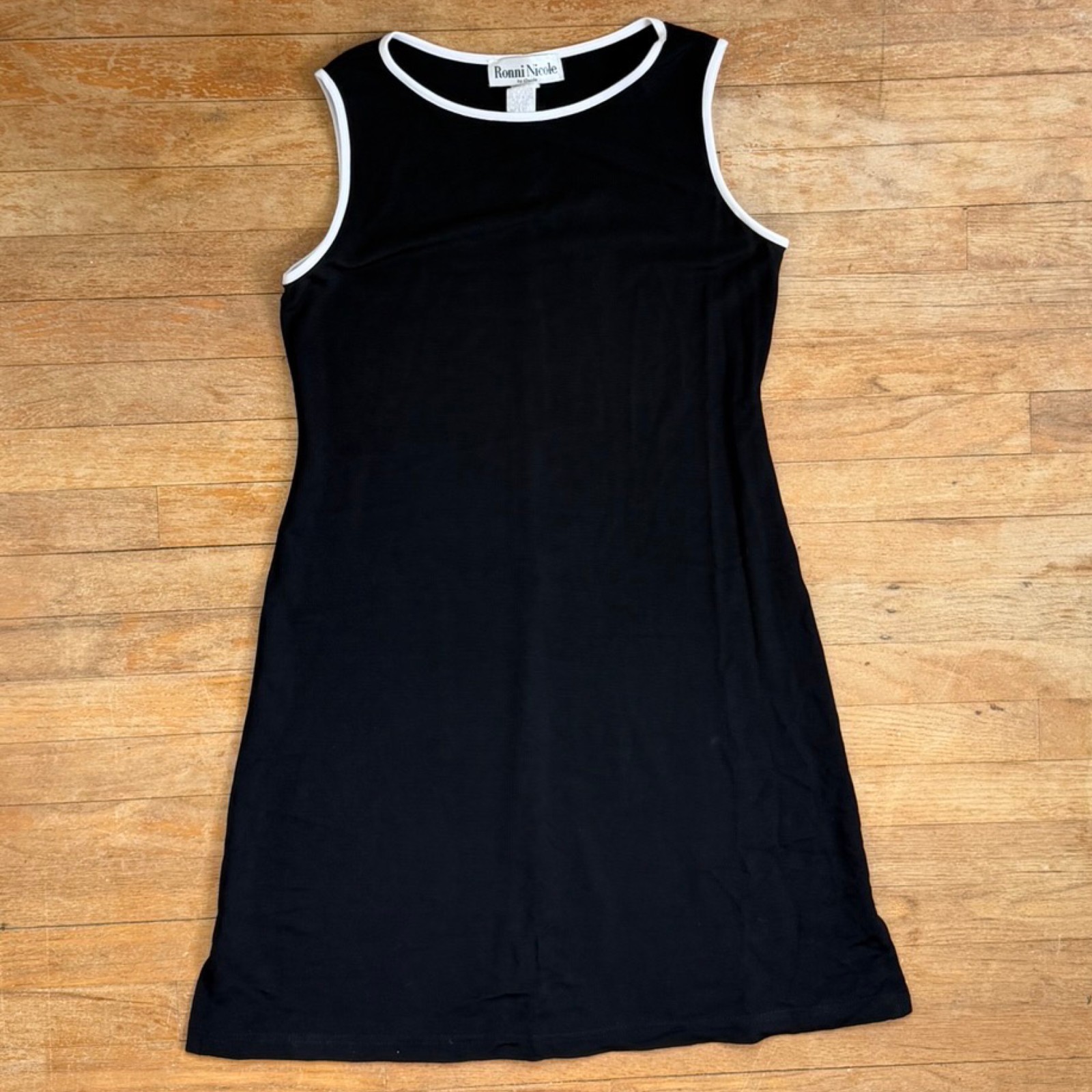 Vintage Stretch Waffle Knit Dress 90s Ronni Nicole Sleeveless Black/White Shift