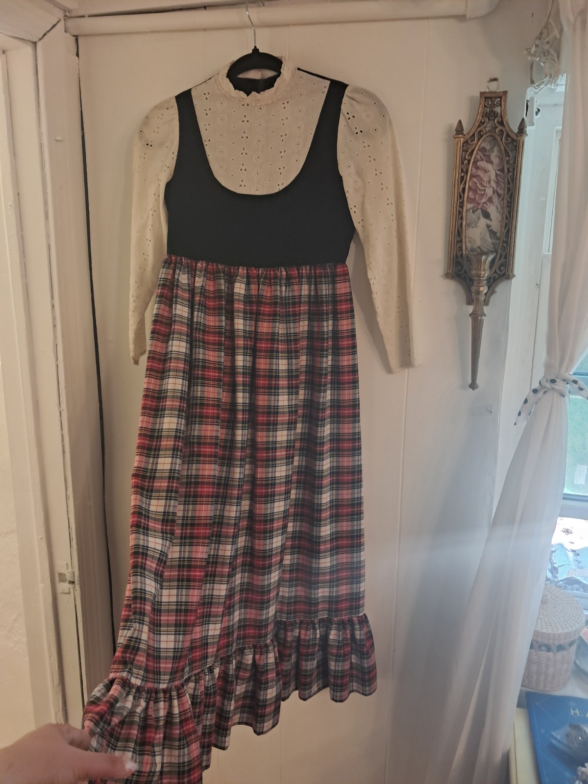 Made In USA Very Pretty Vintage Plaid Dress Lace Blouse Velvet Top Size C610rare