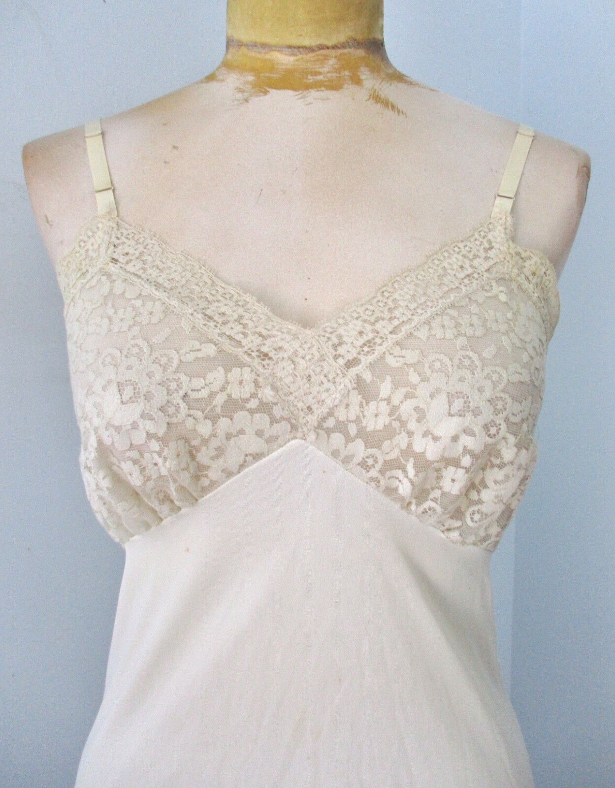Vtg 50s 60s Van Raalte ivory nylon slip lace bust hem trim adjustable straps 32