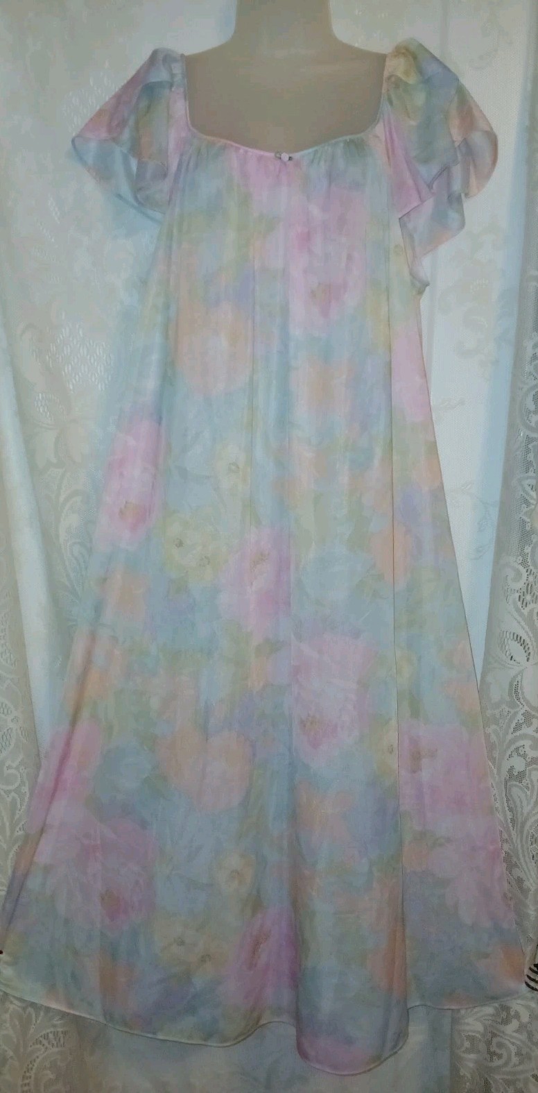 Vintage Miss Elaine Pastel Floral Silky Soft Nylon Nightgown Lingerie XL EUC