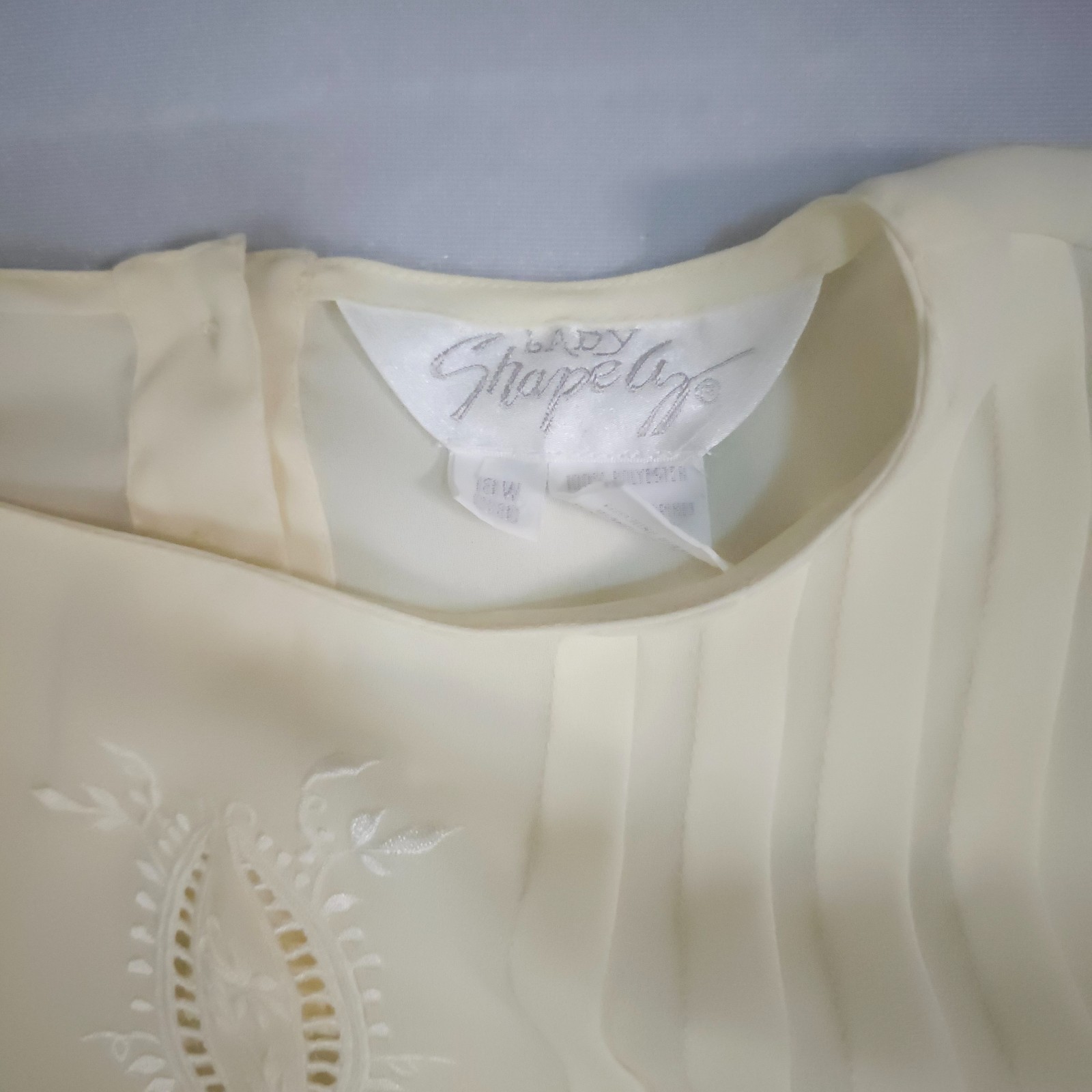 VTG 70s Off White Blouse Philippines Embroidered Poetcore Cottagecore XL 24 PTP