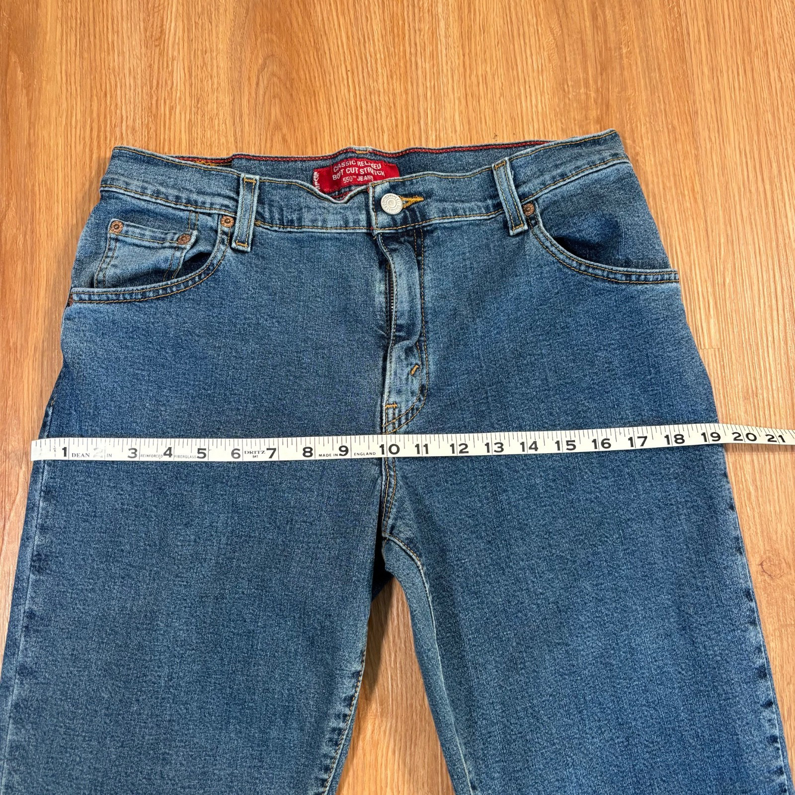 VTG Levi’s 550 Relaxed Boot Cut Stretch Y2K Women’s Sz 30 Med Wash Western Boho