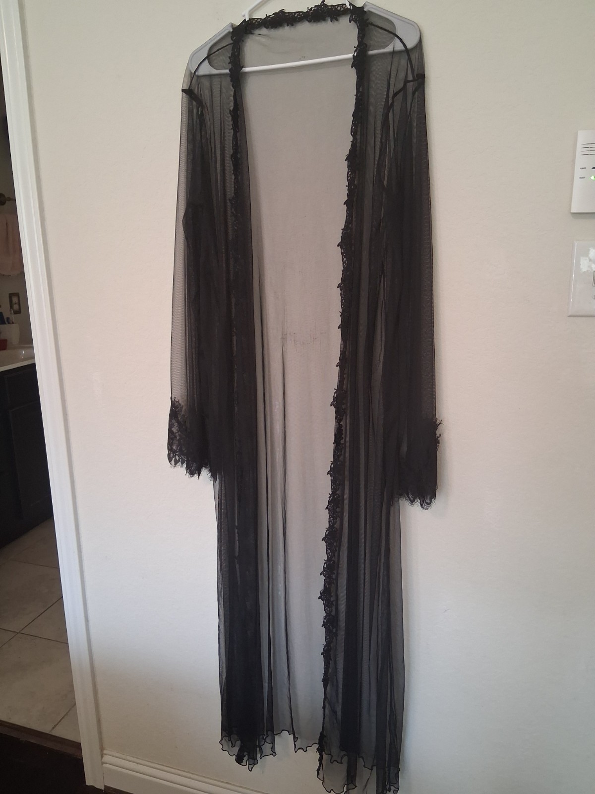 Vintage Black Mesh Long Robe O/S Lace Trim Bell Sleeves Movie Star Glamour
