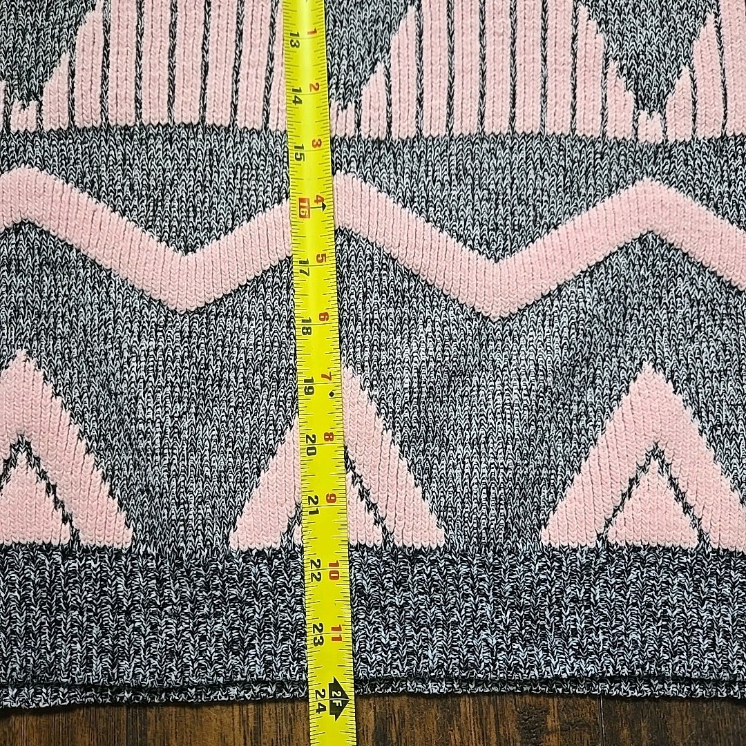 Vintage ADELE 80s Sweater Pink Black Geometric Knit Pullover 20×24 Retro M USA