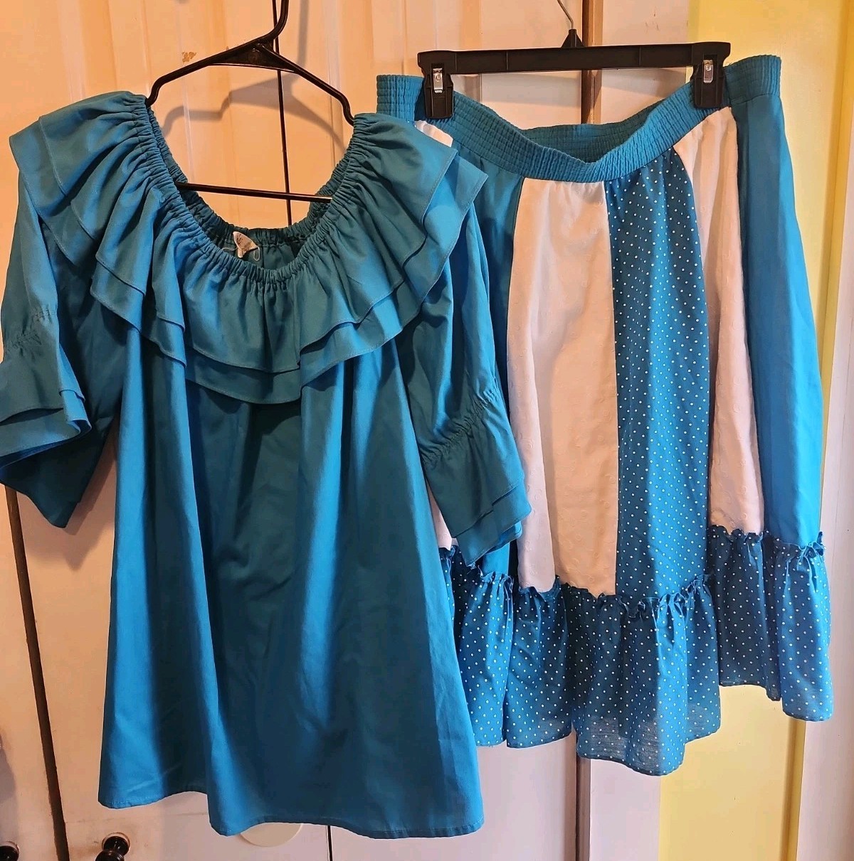 Partners Please! Malco Modes Turquoise Square Dance Skirt Medium & Blouse Large