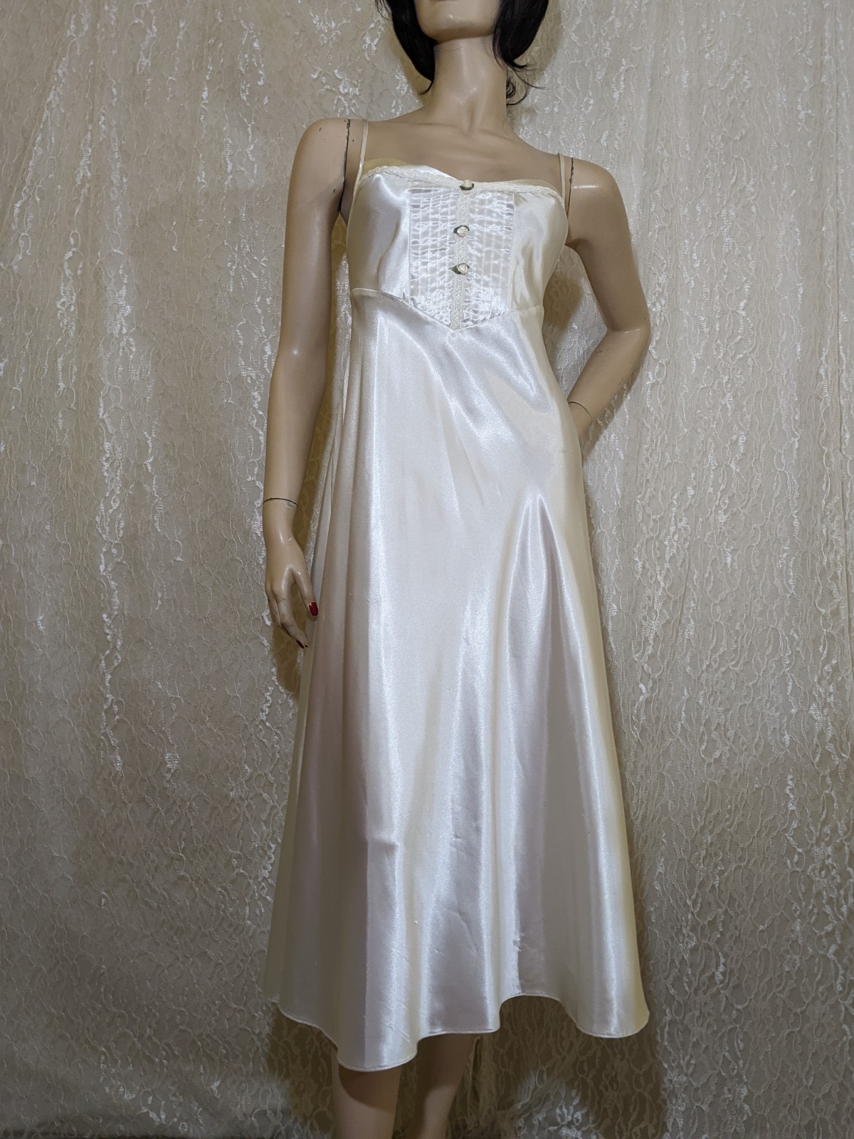 Vintage Val Mode Ivory Shiny Lingerie Dress Roses Lace Tiny Pleats M