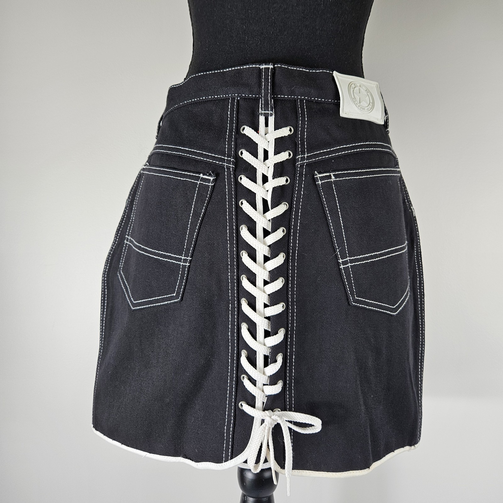 NWOT VINTAGE 80S „GET USED” ELIE LACE UP BACK BLACK WOMEN’S SKIRT BASEBALL Sz 30