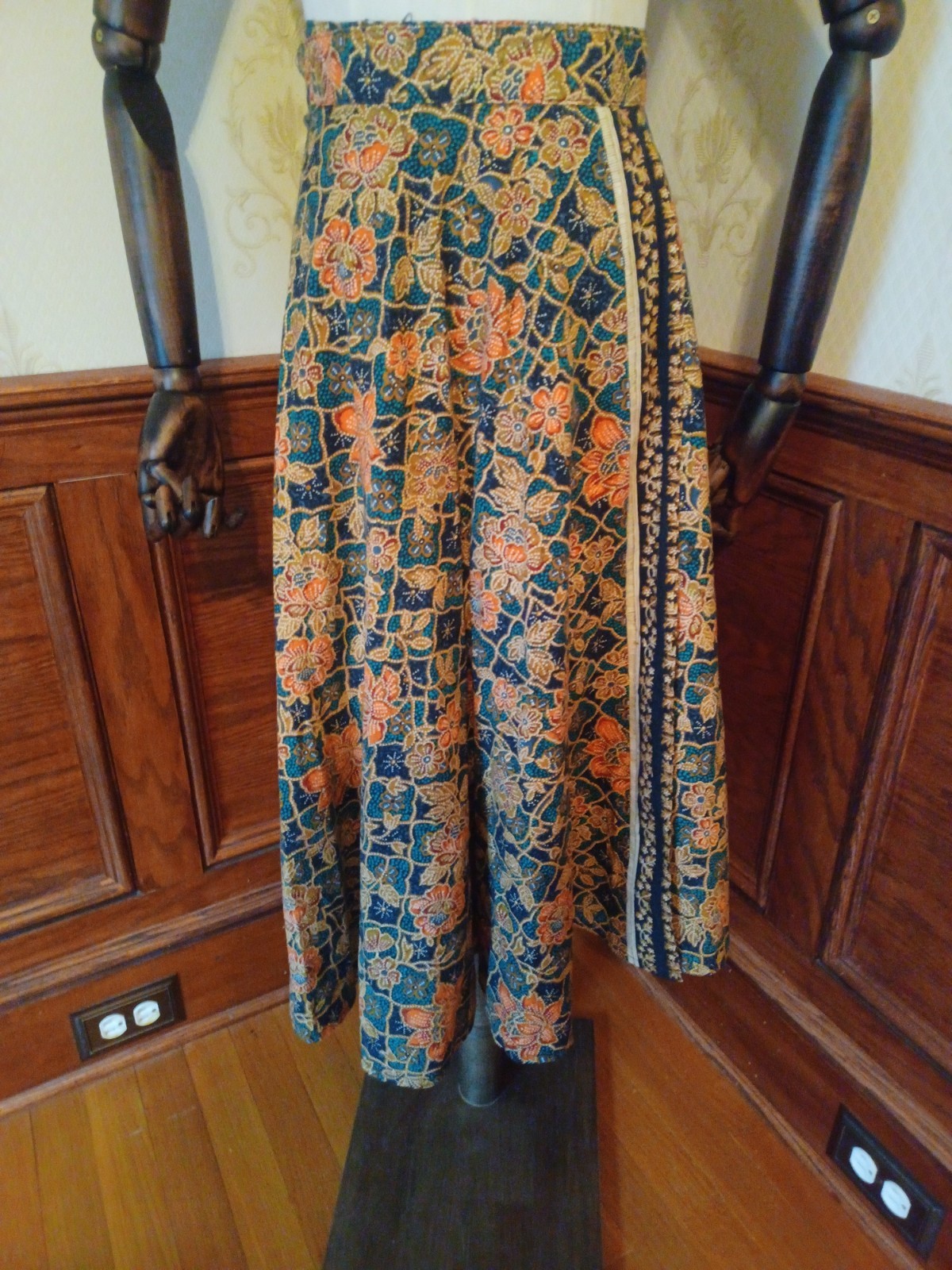 Vintage 1970s 100% Cotton Batik Print Blue and Brown Boho Midi Skirt