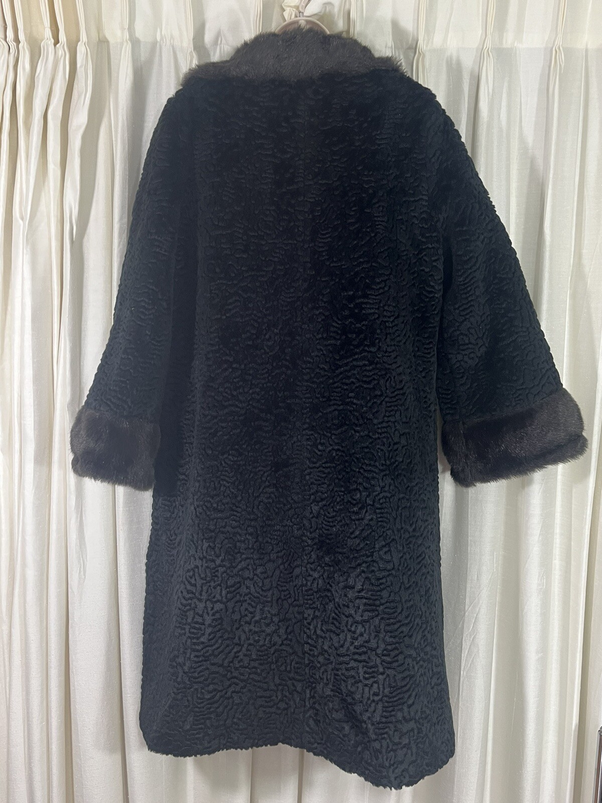 Vintage Coat Penny Lane Embossed Black Velvet &Brown Faux Fur 60s/70s Size L/XL