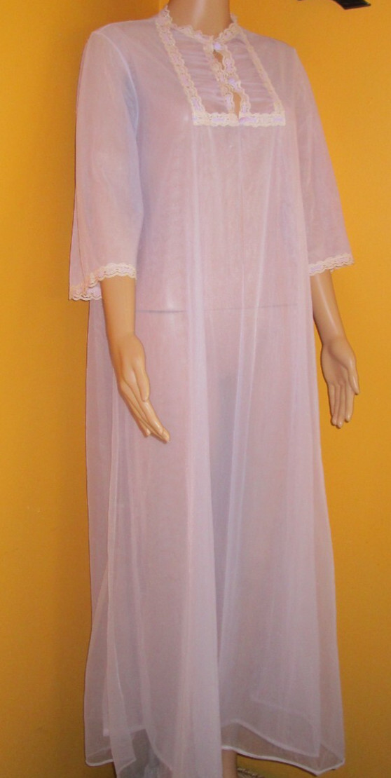 Vtg SEARS Sheer Nylon Pastel Purple Lilac Peignoir Long Robe 36 Beige Lace Trim