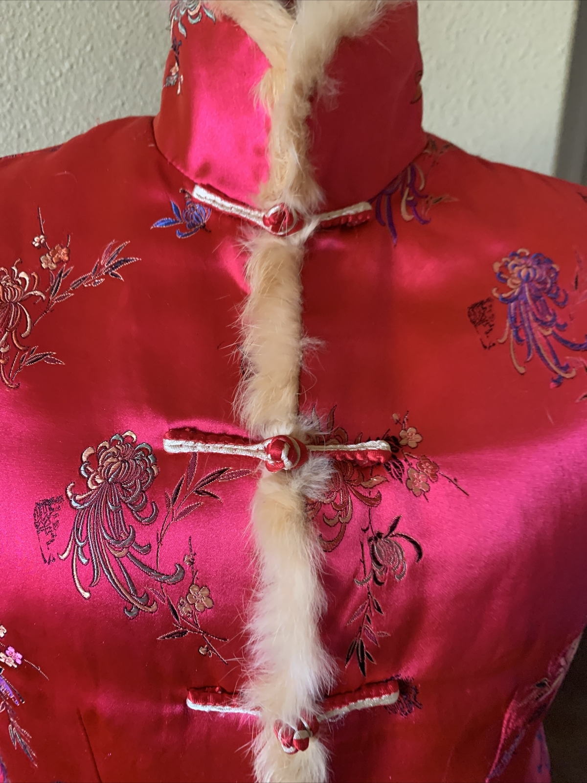 Vintage 70s Asian Ethnic Rabbit Fur Trim Red Satin Vest Boho Hippie Festival L