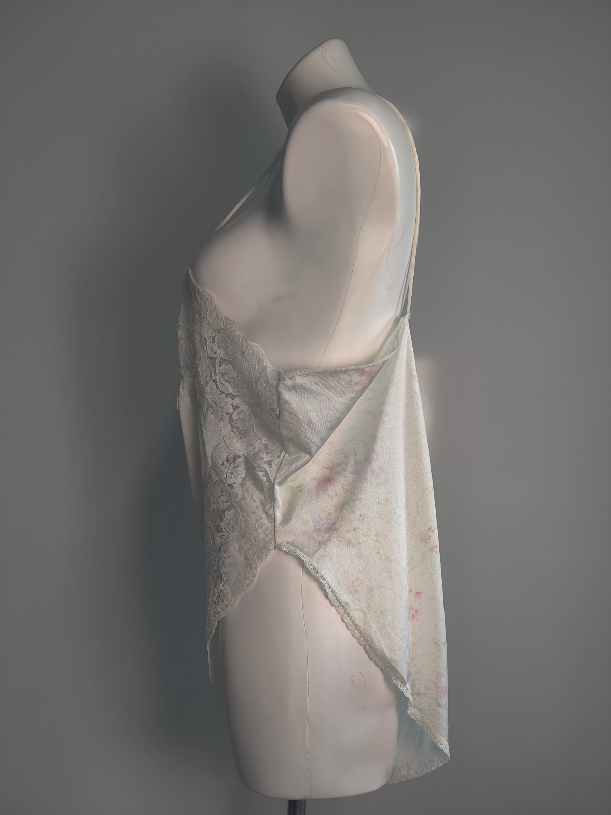 Vintage 80’s Peek-a-boo Teddy Floral Sexy Lace Vassarette XL Made In USA
