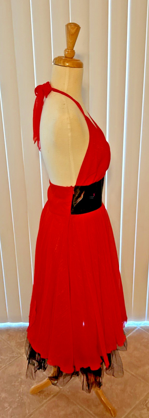 VTG 50s Marilyn Monroe Style Red Halter Midi Dress Black Tulle Cocktail Sz Small