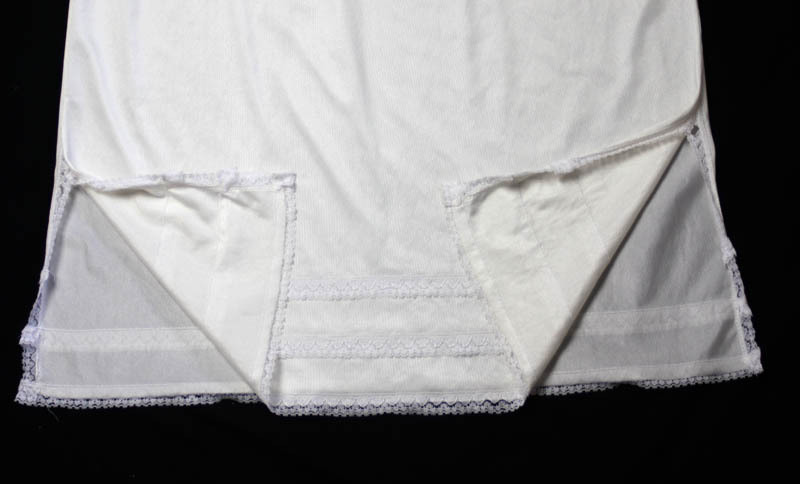 Beige Nylon Half Slip by Claudel – Size Medium