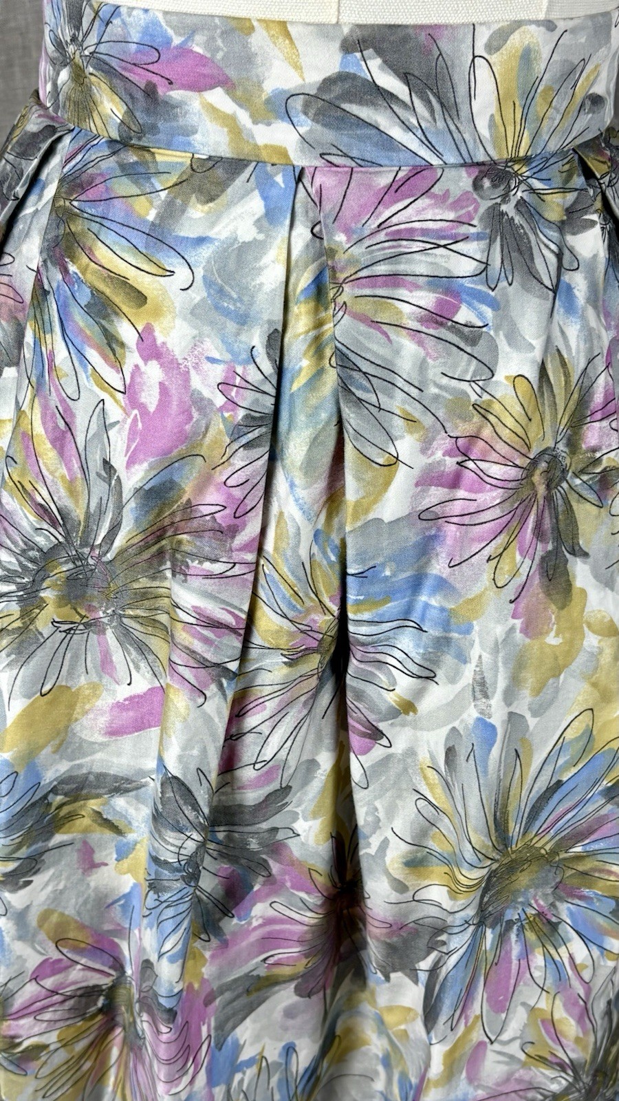 Vintage 60’s Floral Cotton Skirt Size XL Full Box Pleated Pink Blue White Pinup