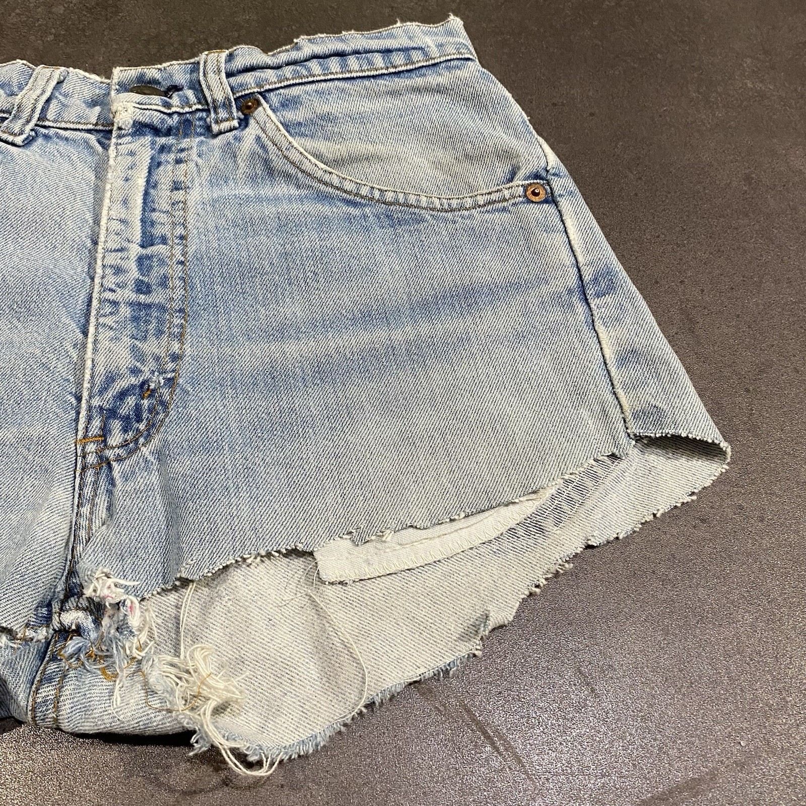 Vintage 70s Levi’s Orange Tab Light Wash Cutoff Shorts Distressed 80s 90s READ