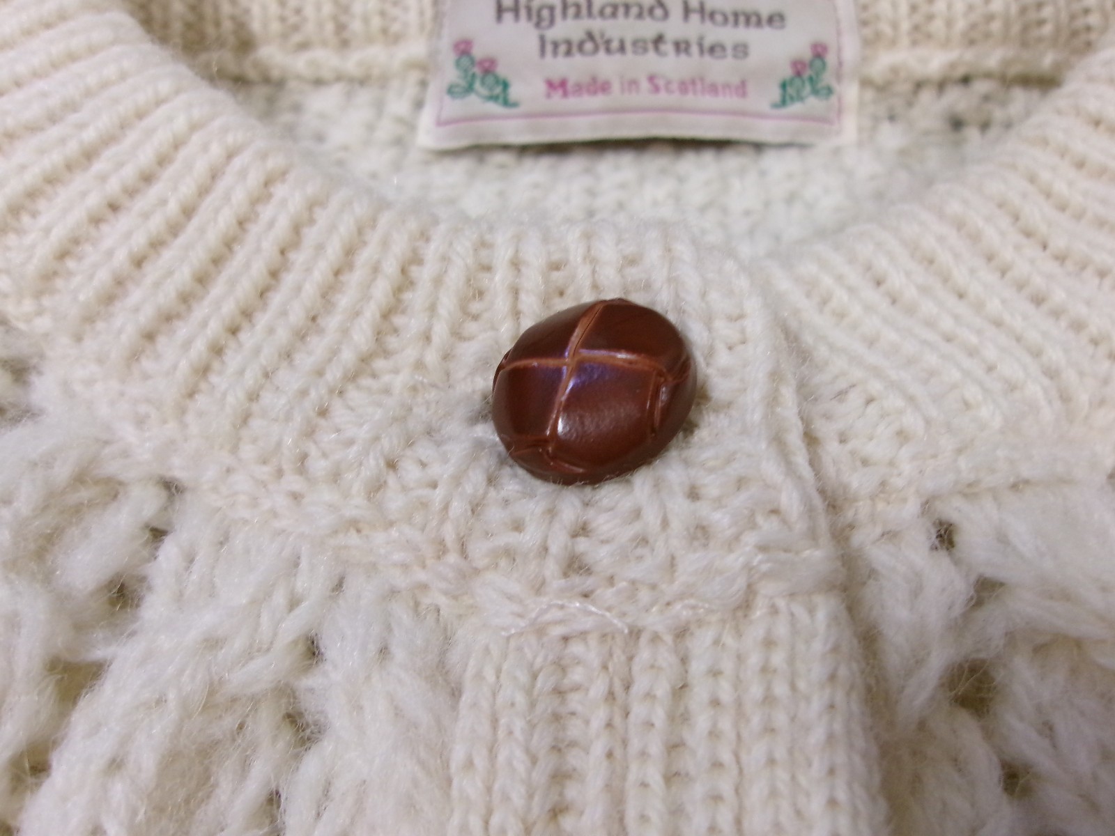 VTG 70s 80s HIGHLAND HOME INDUSTRIES SWEATER WOOL CABLE KNIT CARDIGAN SCOTLAND