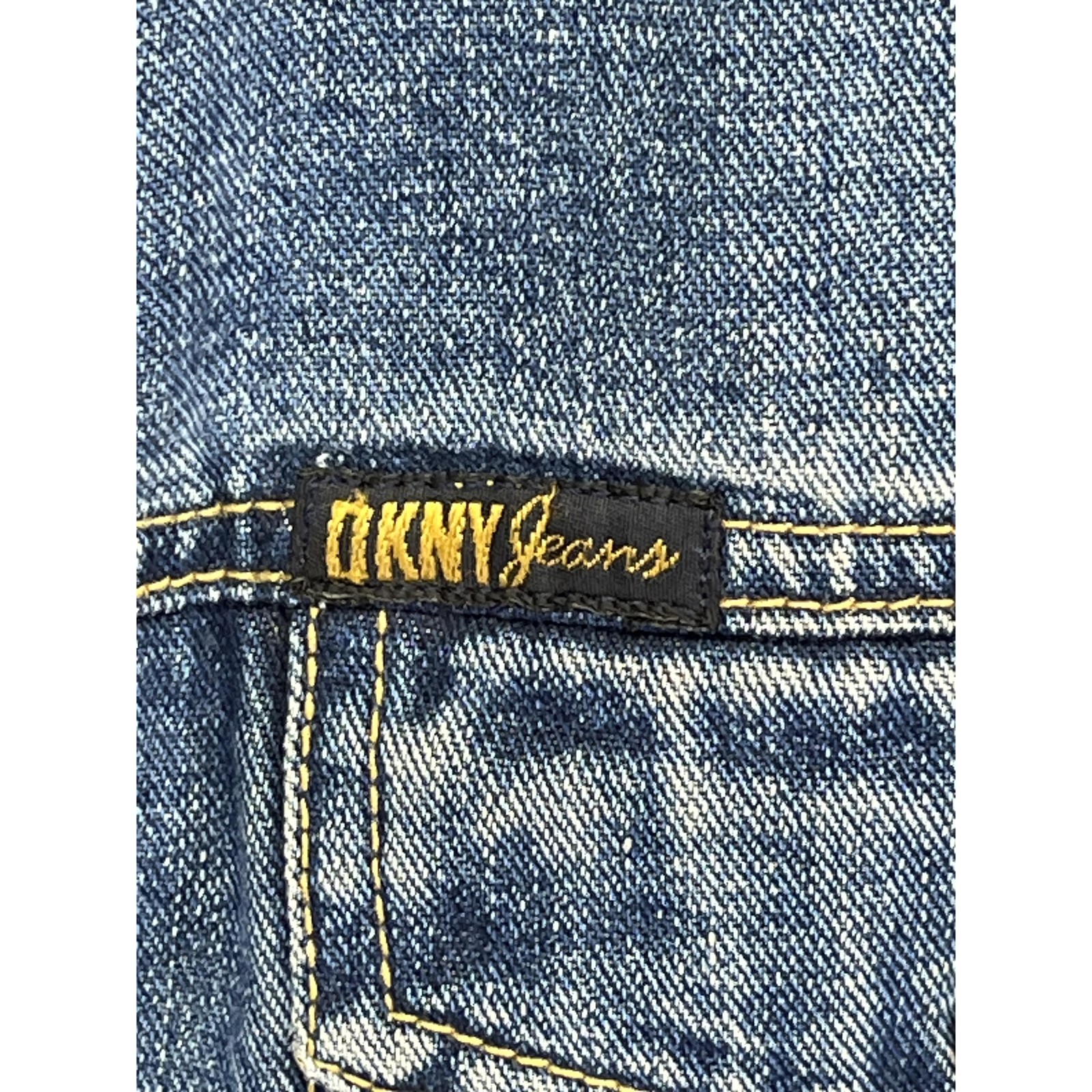 VTG DKNY Spellout Logo Womens’ Blue Jean Petite Button-Up Denim Jacket Size PM